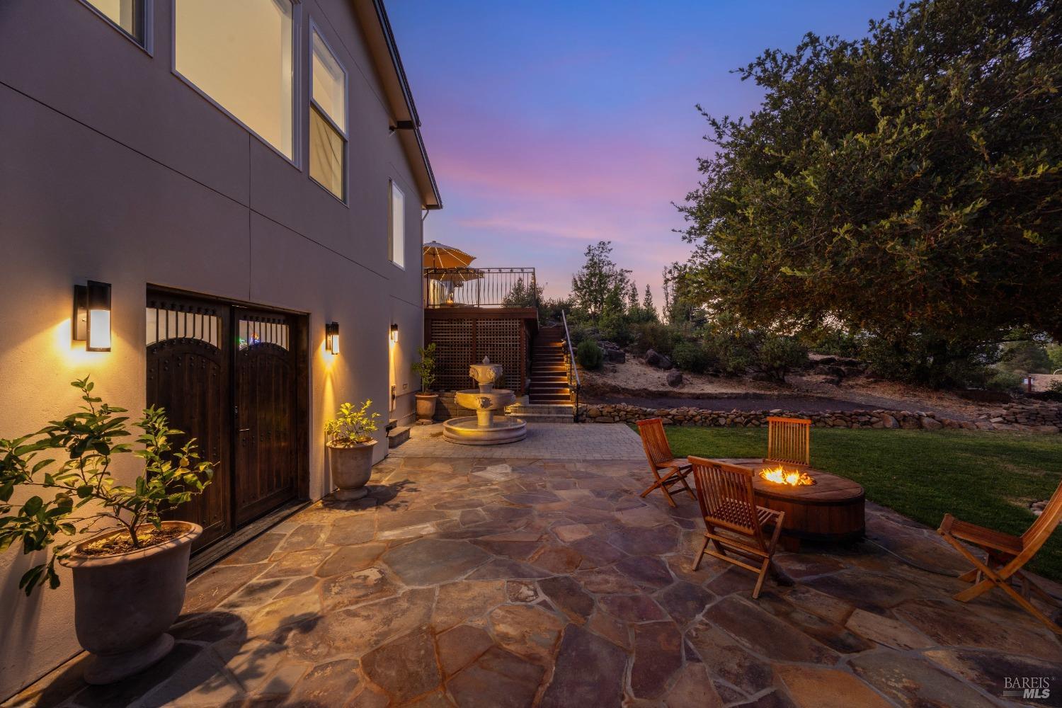 3848 Rocky Point Way