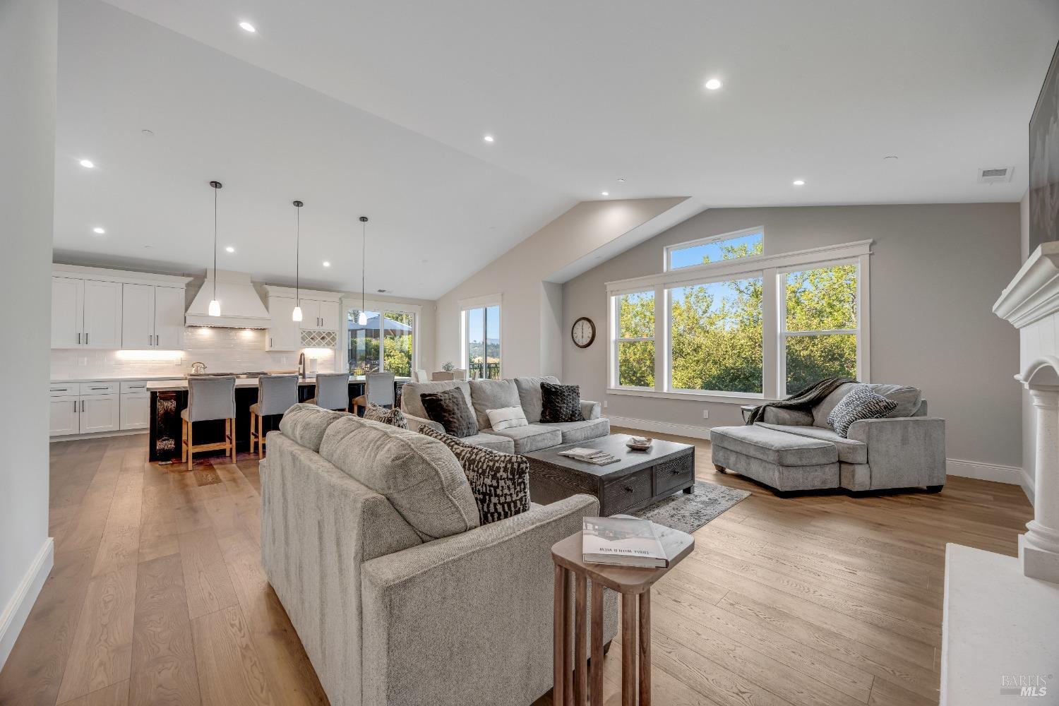 3848 Rocky Point Way