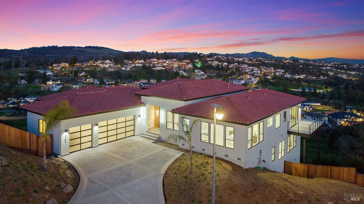 3794 Skyfarm Dr