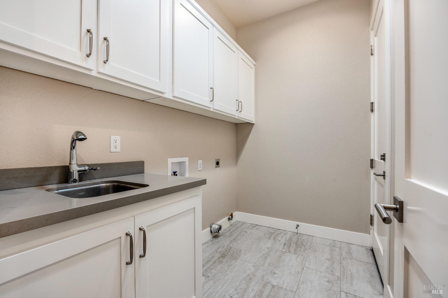 1628 Keoke Ct