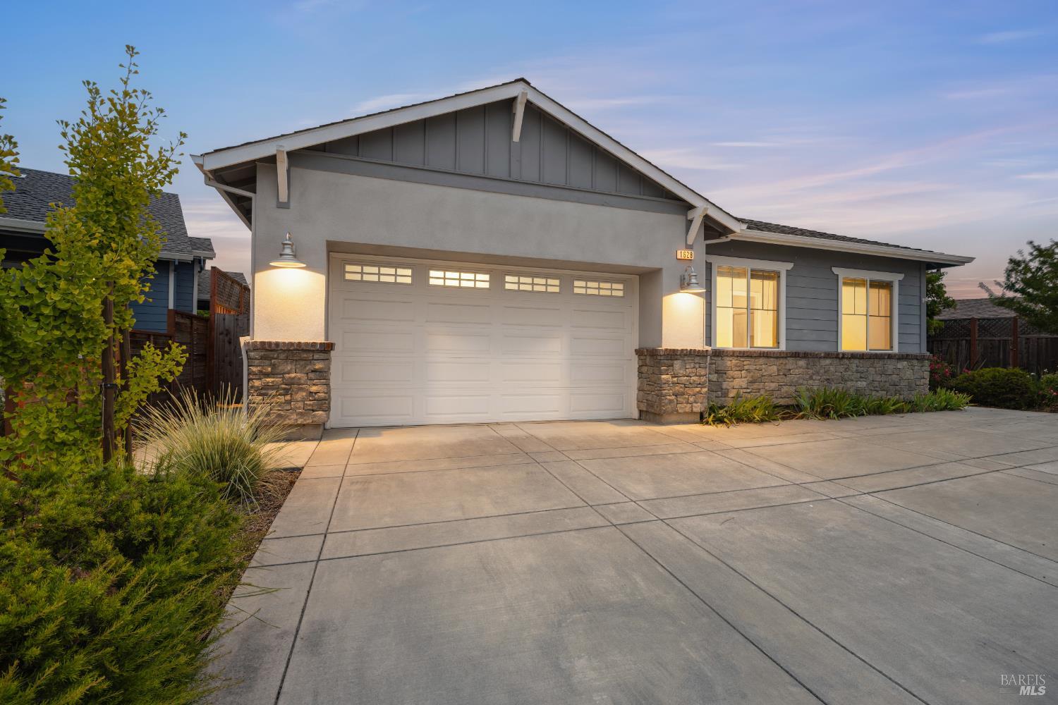 1628 Keoke Ct