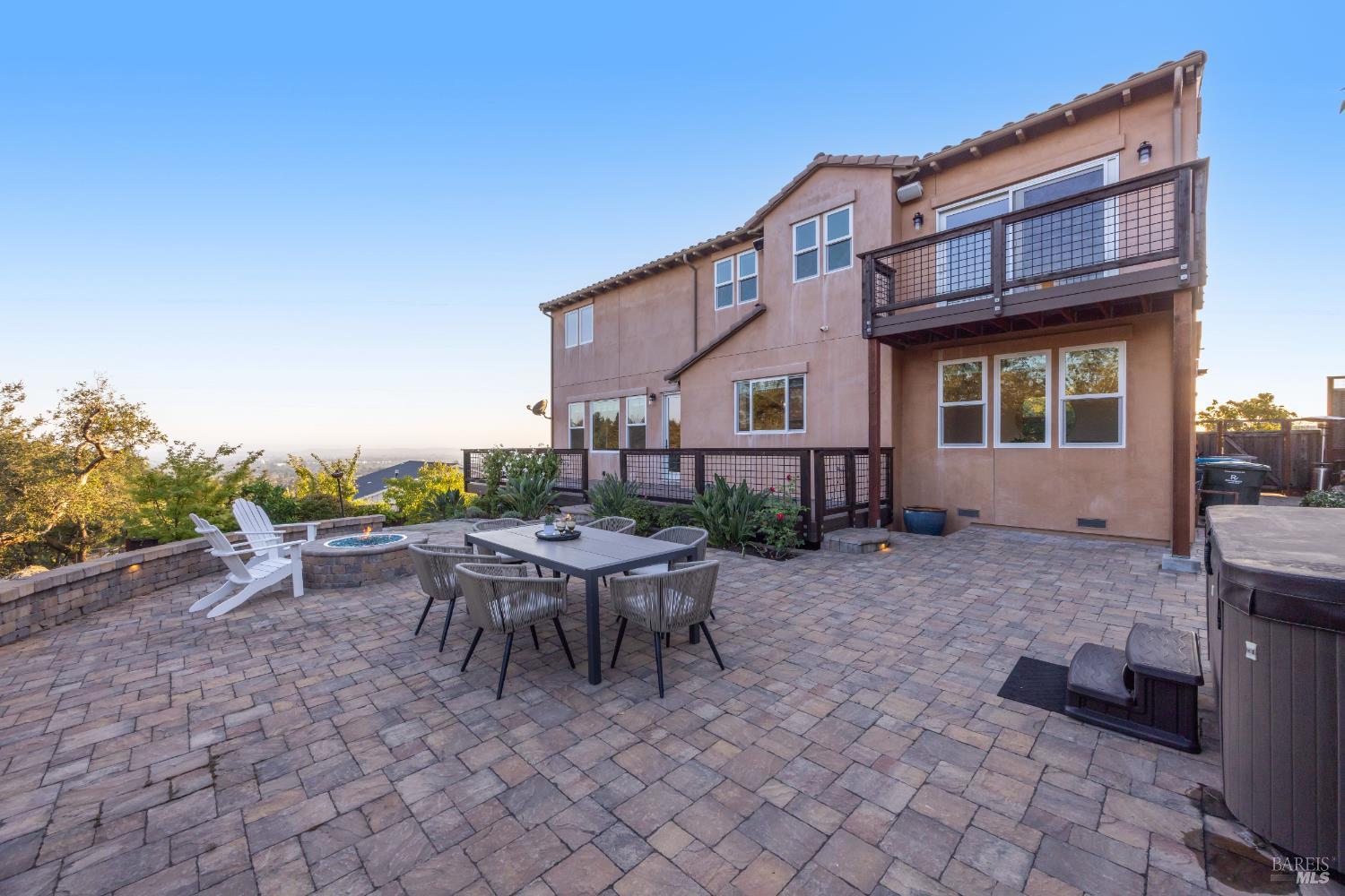 3718 Crown Hill Dr