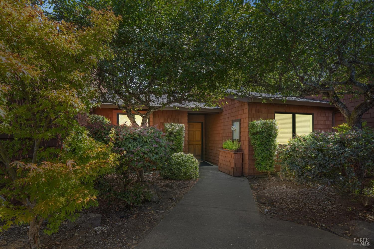 218 Indian Creek Dr