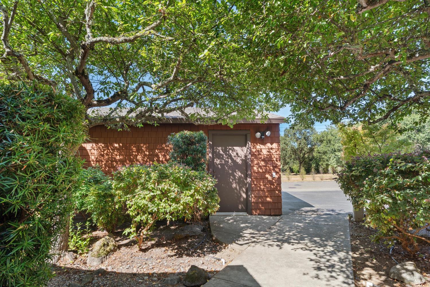 218 Indian Creek Dr