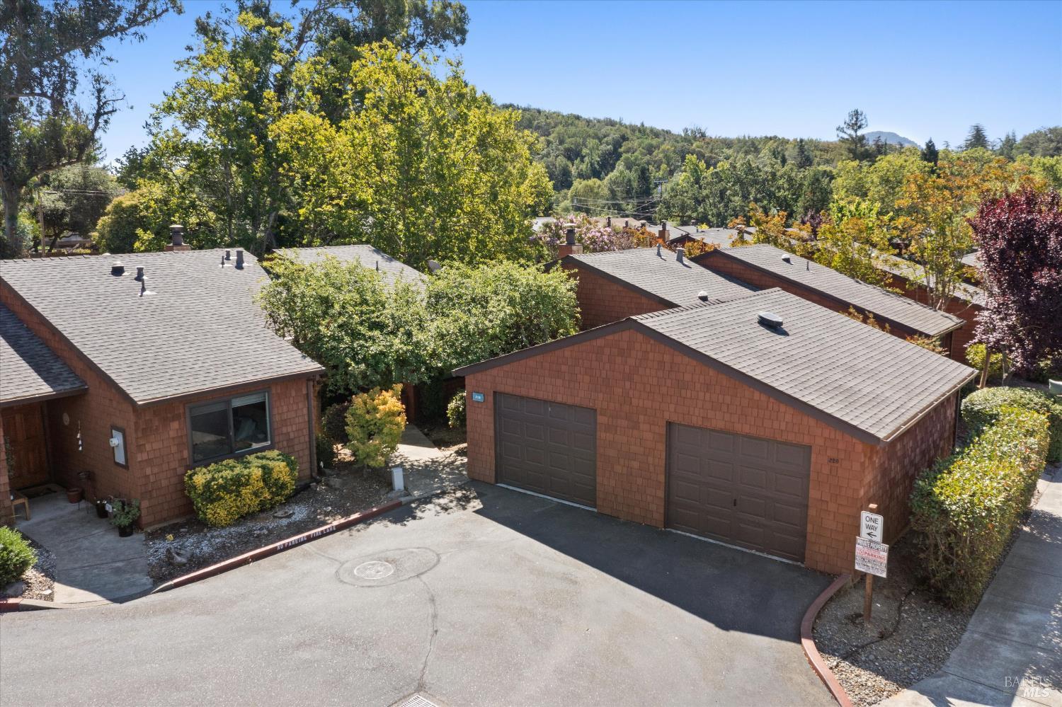 218 Indian Creek Dr