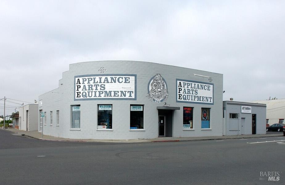 1145 Petaluma Hill Rd