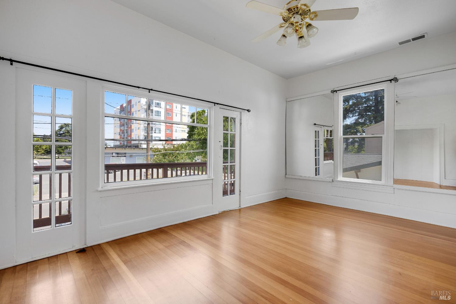 870 3rd Street