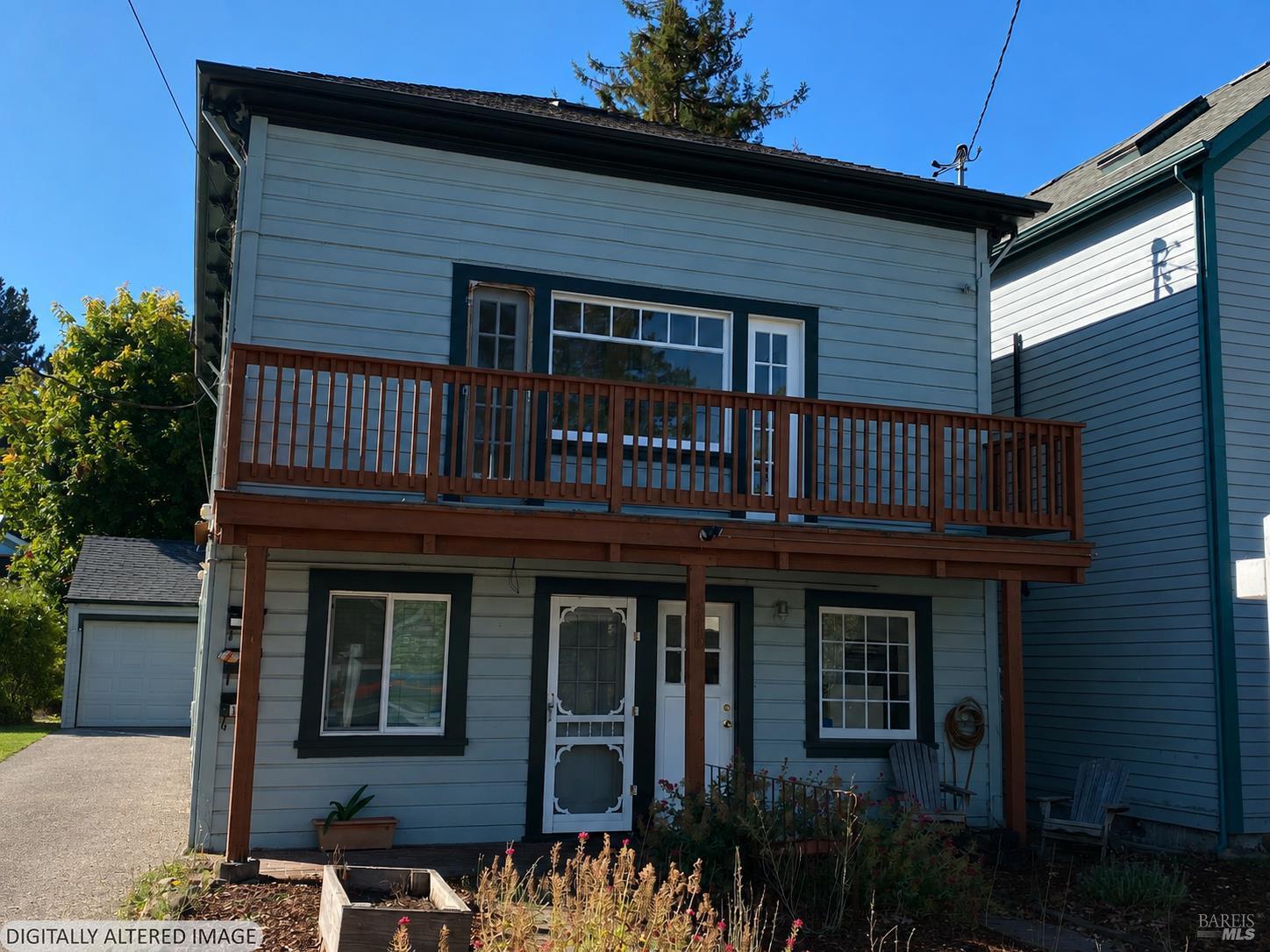 870 3rd Street