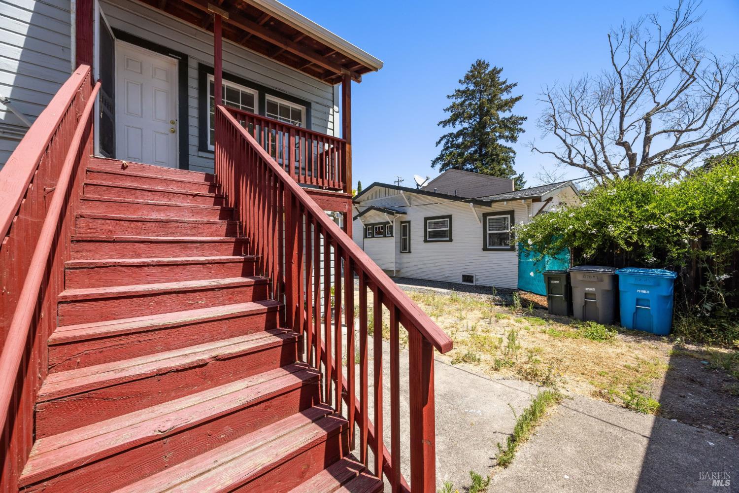 870 3rd Street