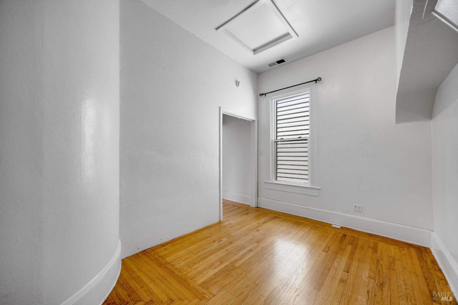 870 3rd Street