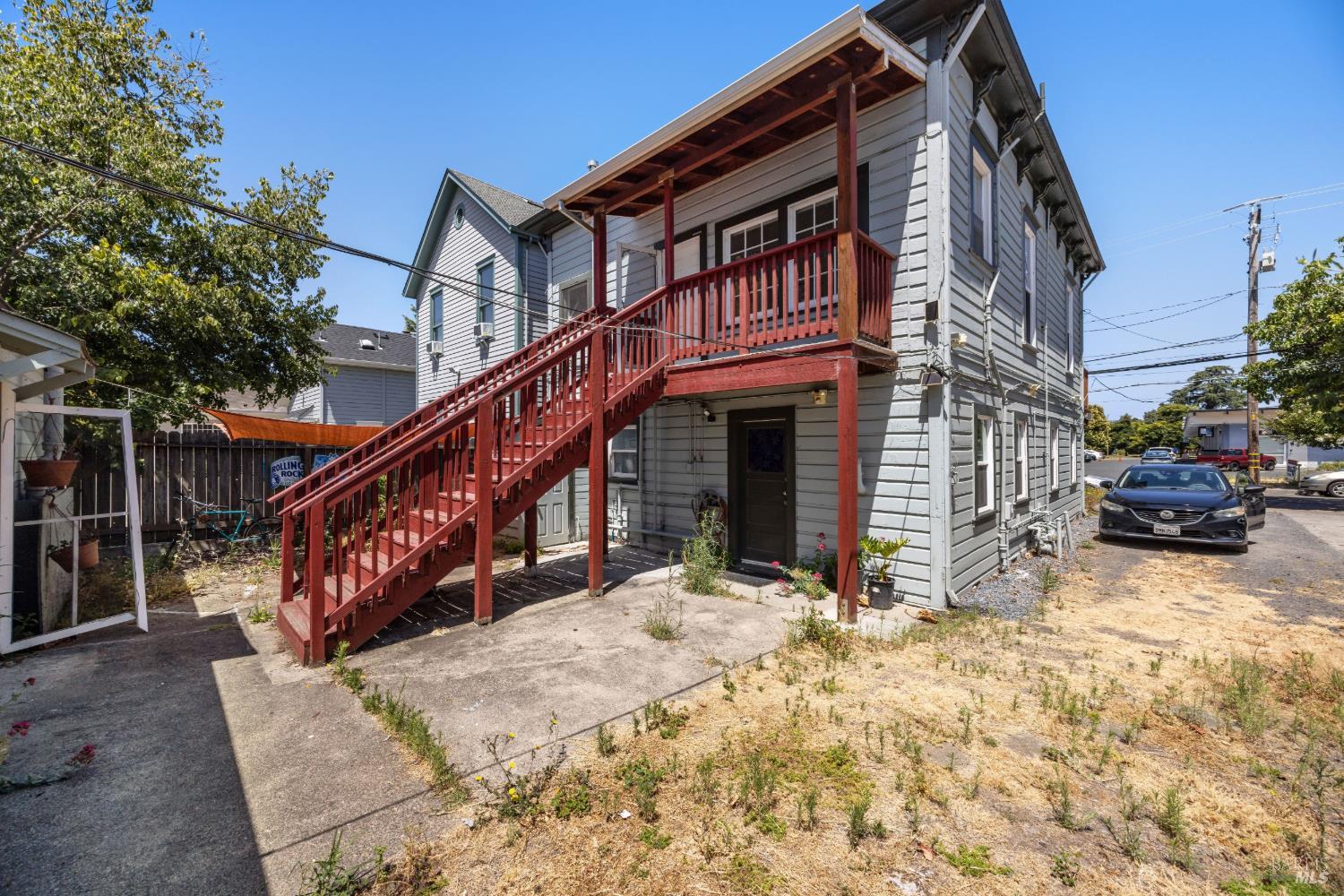 870 3rd Street