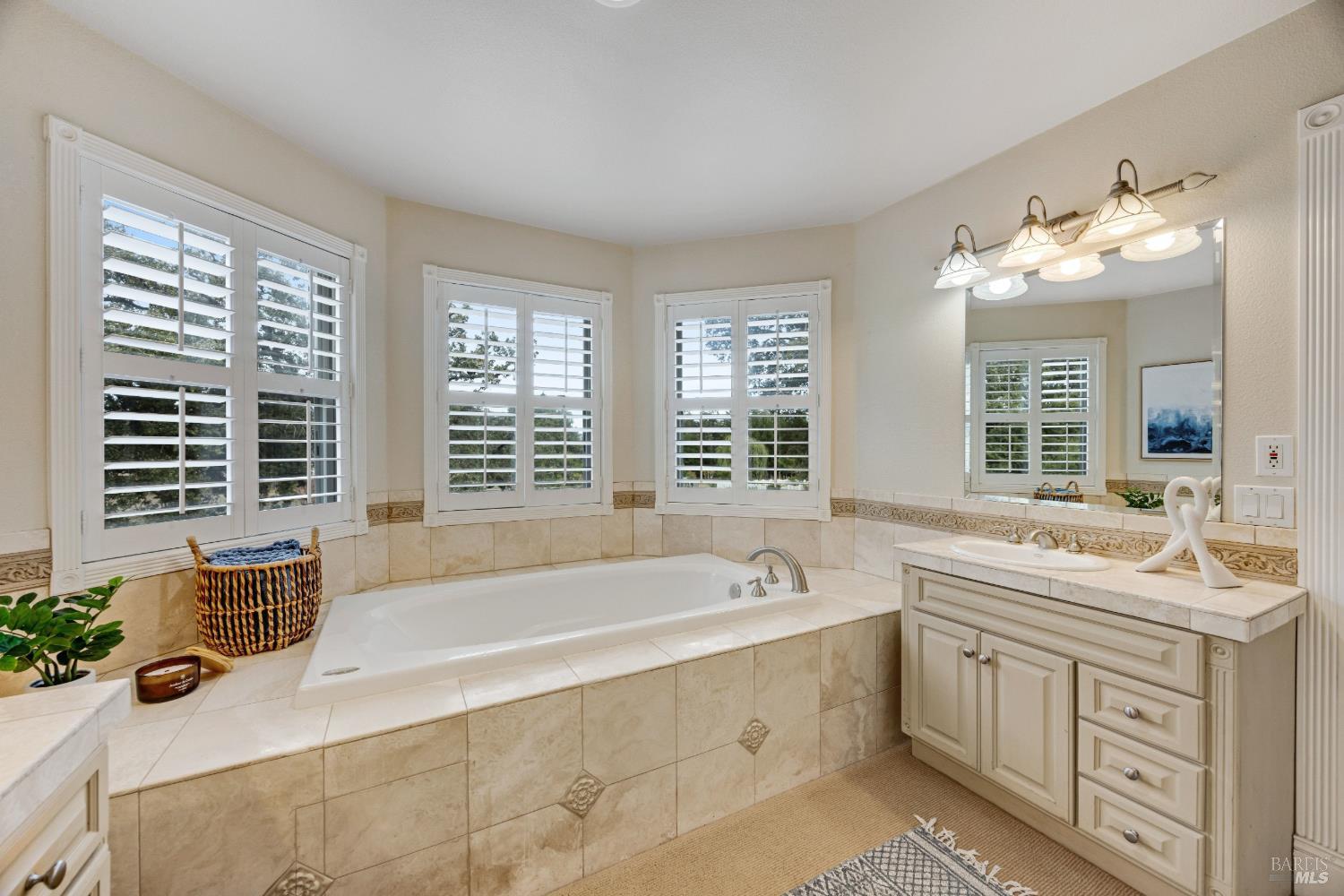 382 Laguna Vista Road