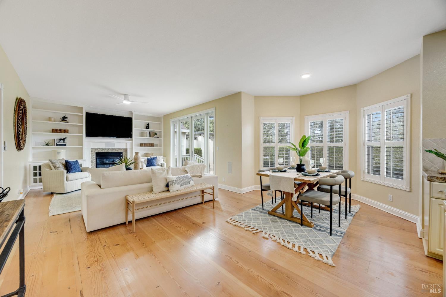 382 Laguna Vista Road