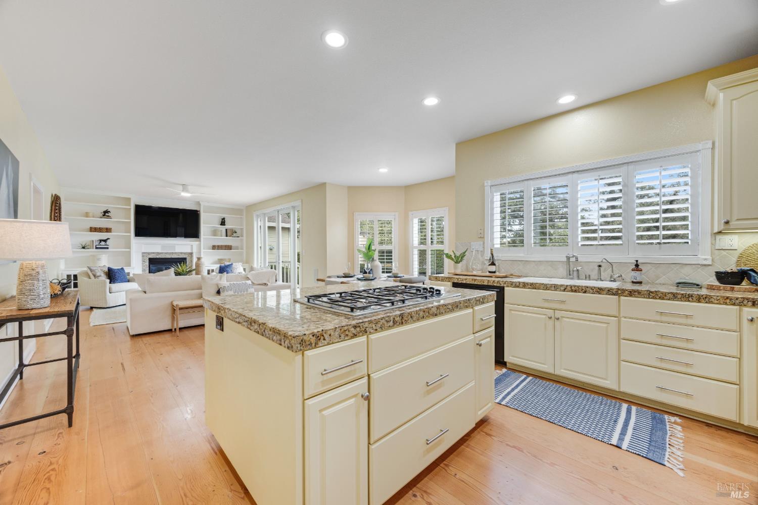 382 Laguna Vista Road