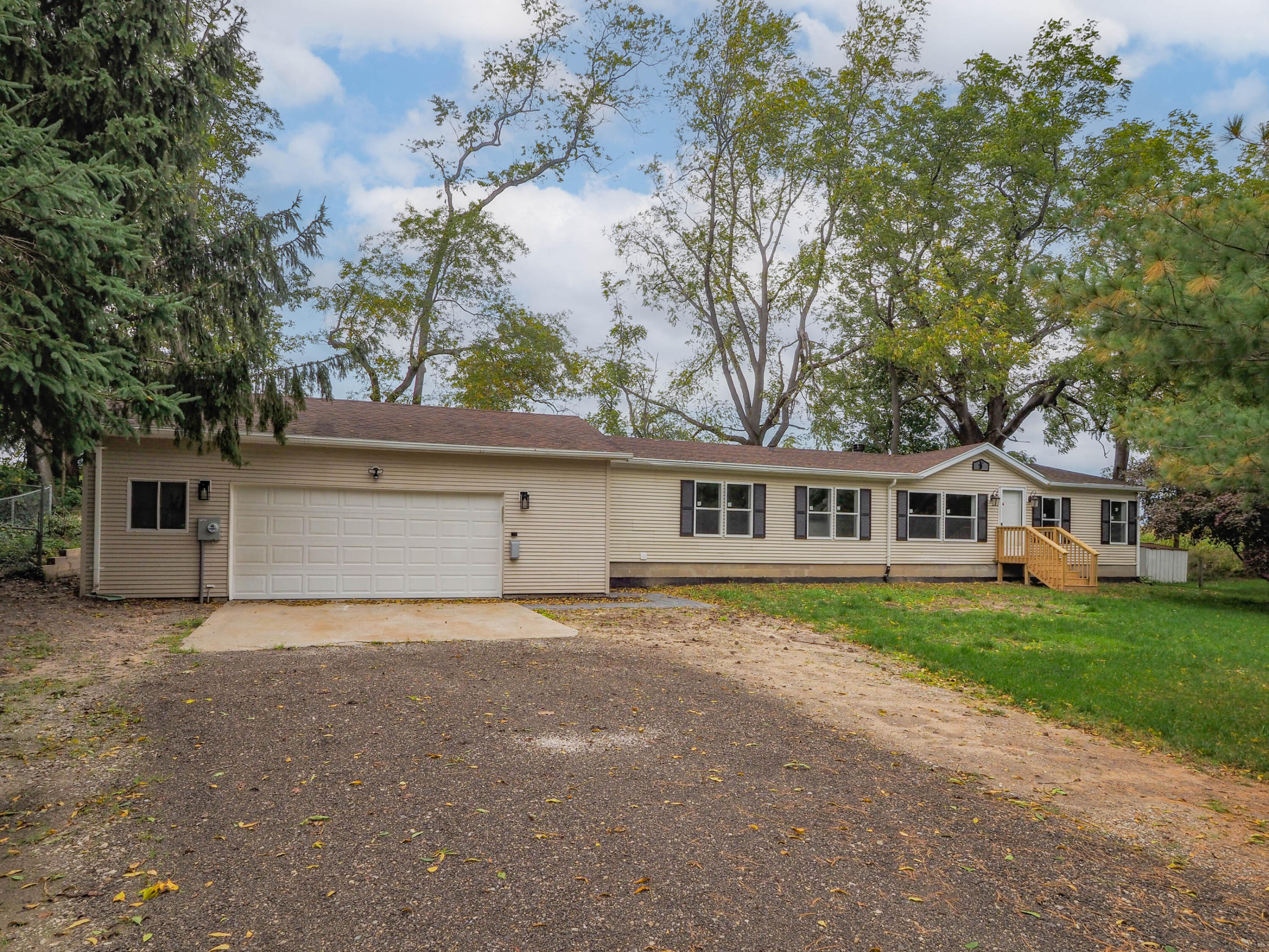 65484 Parkwood Court