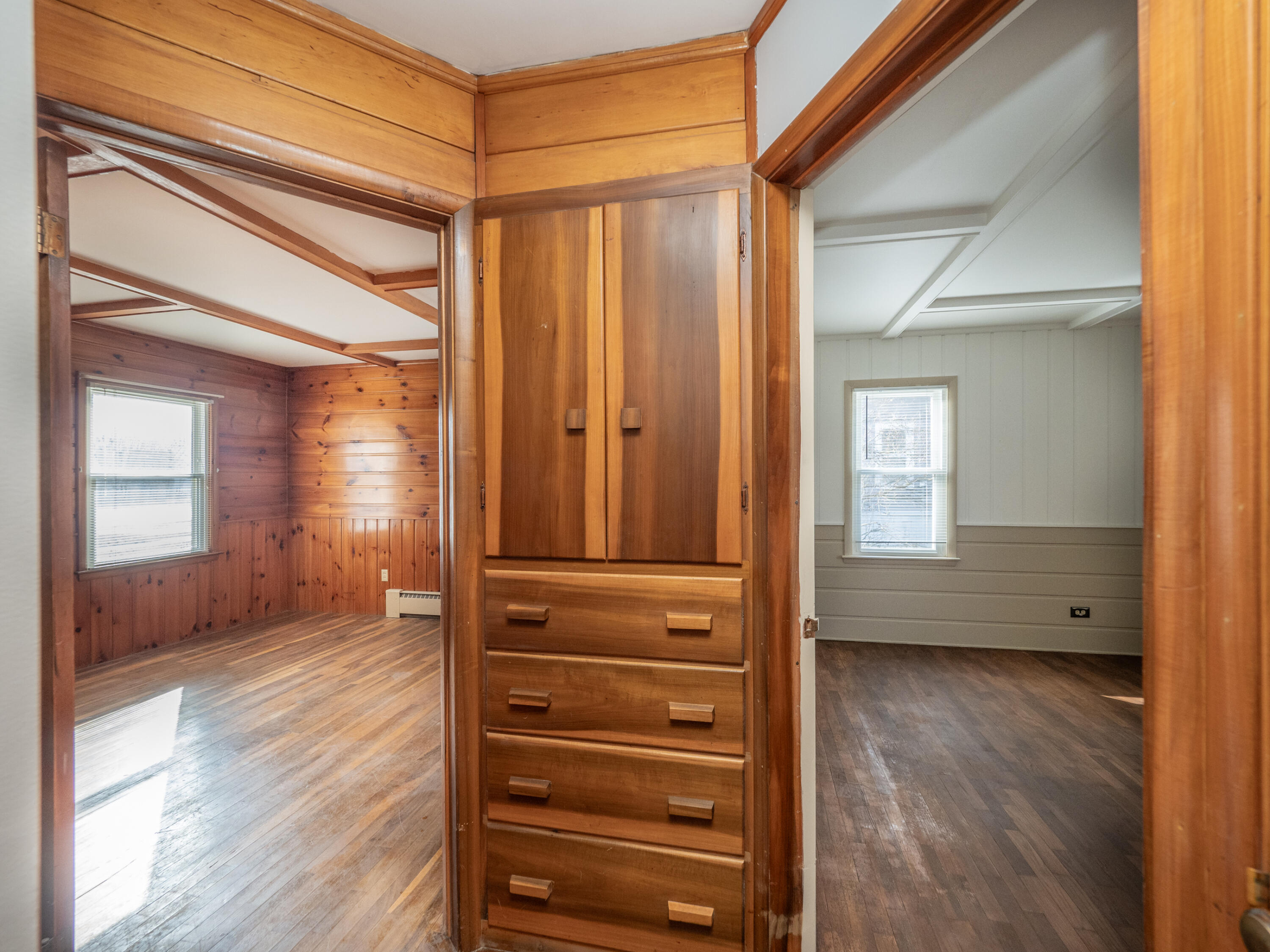 206 N Van Buren Street