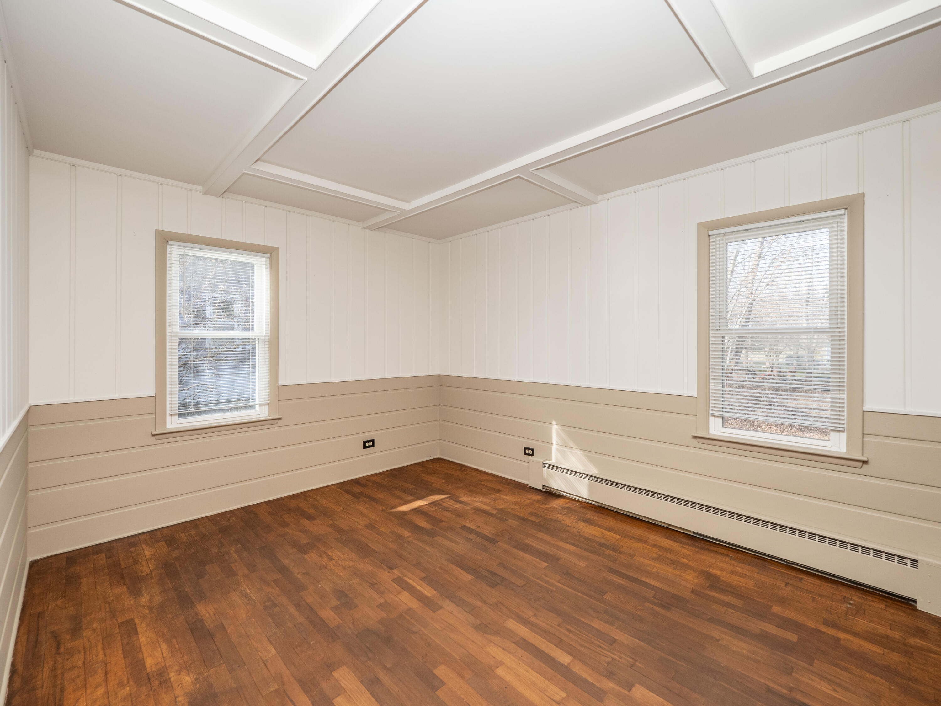 206 N Van Buren Street