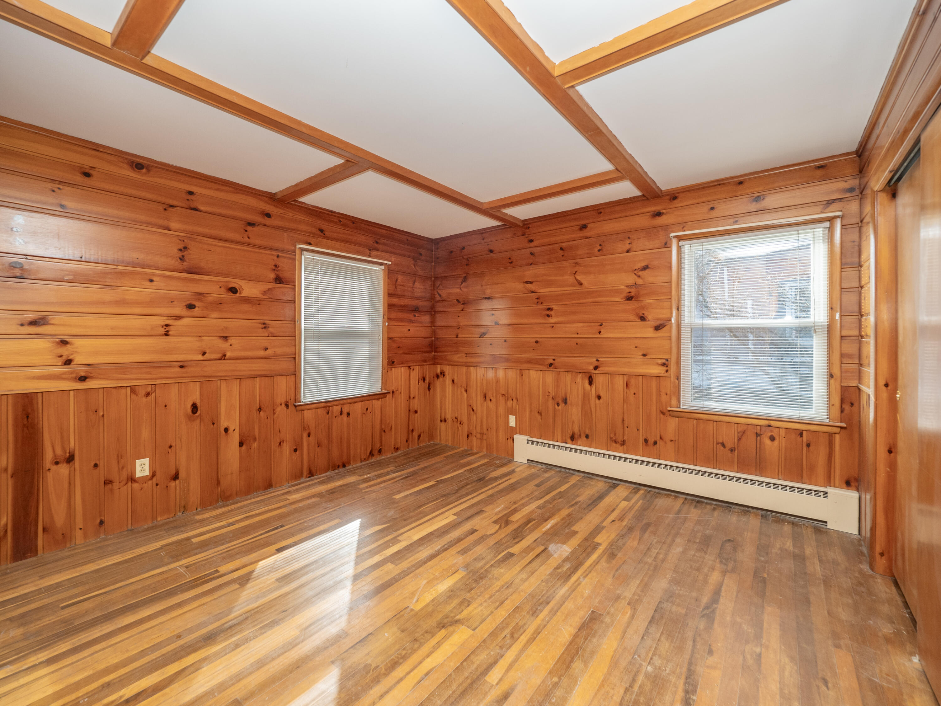 206 N Van Buren Street