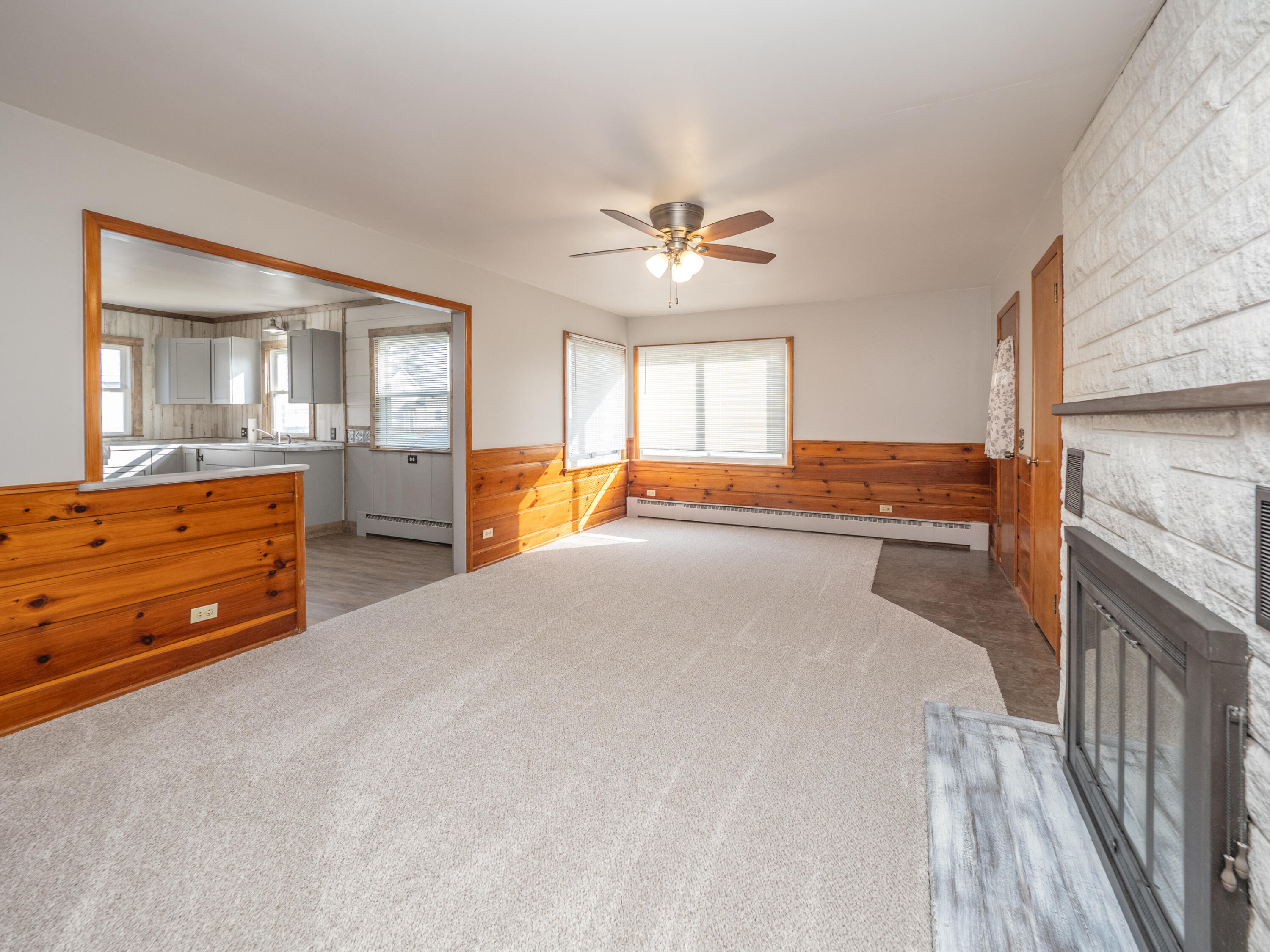 206 N Van Buren Street