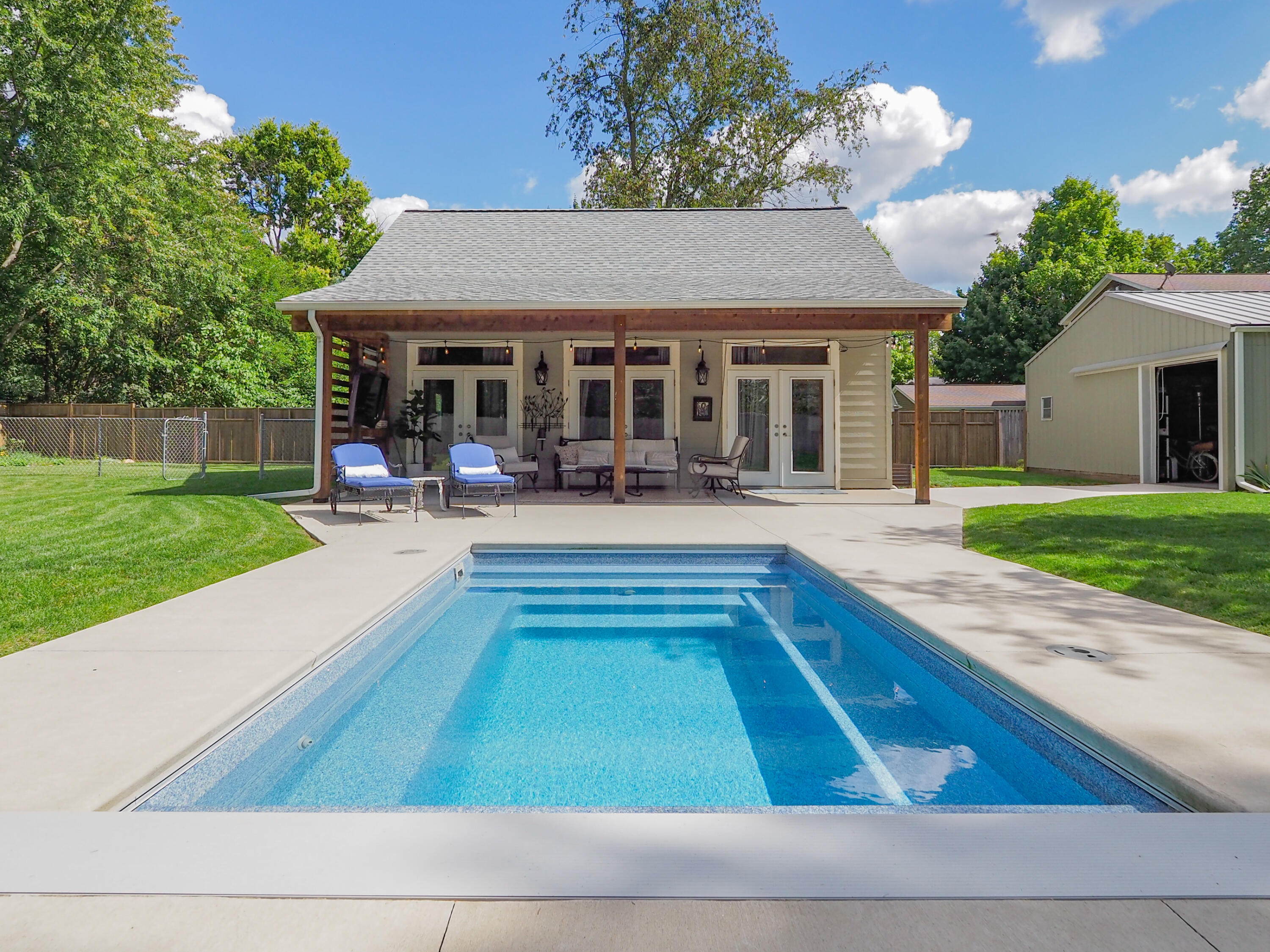 414 W Franklin Street