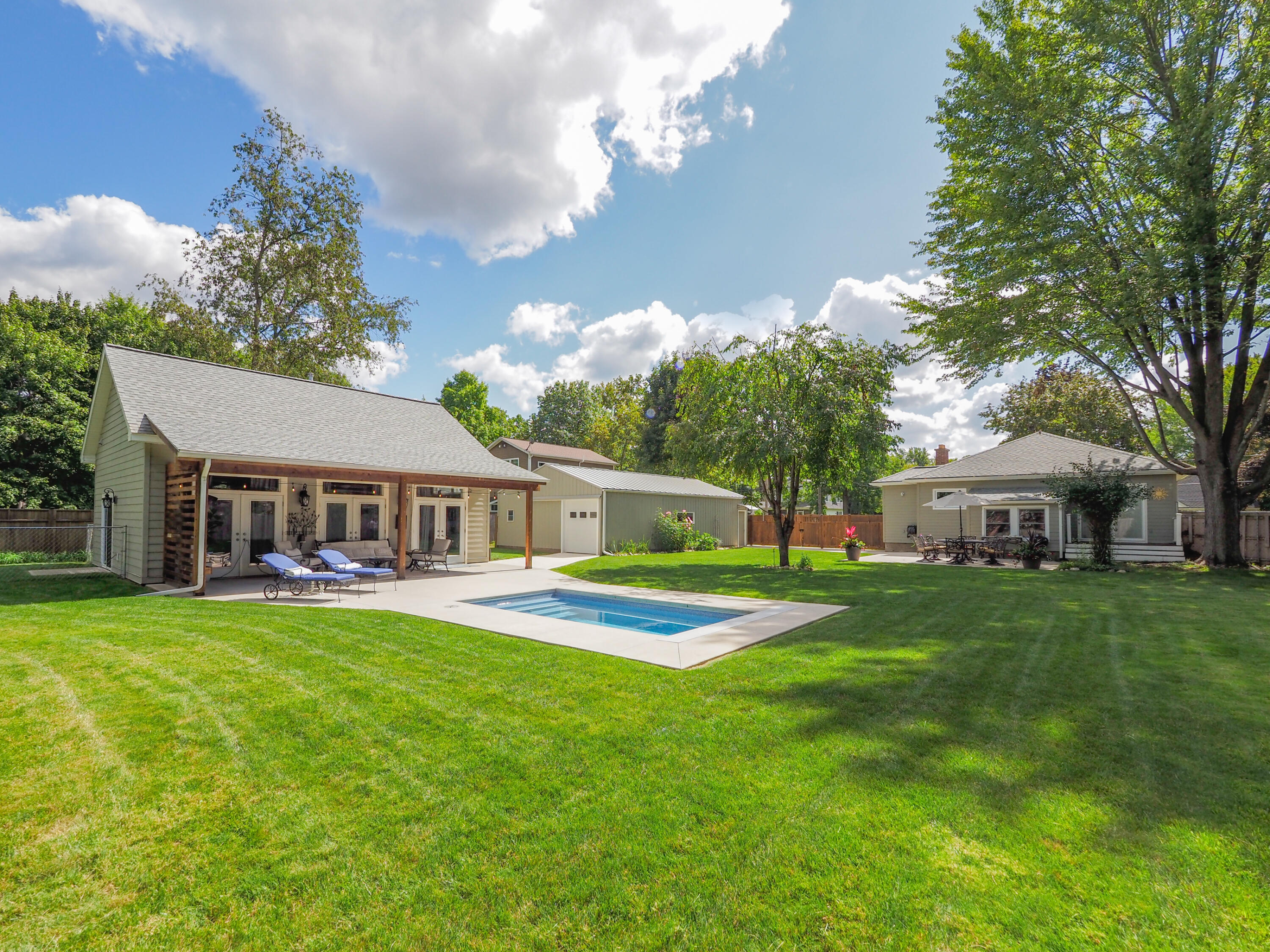 414 W Franklin Street