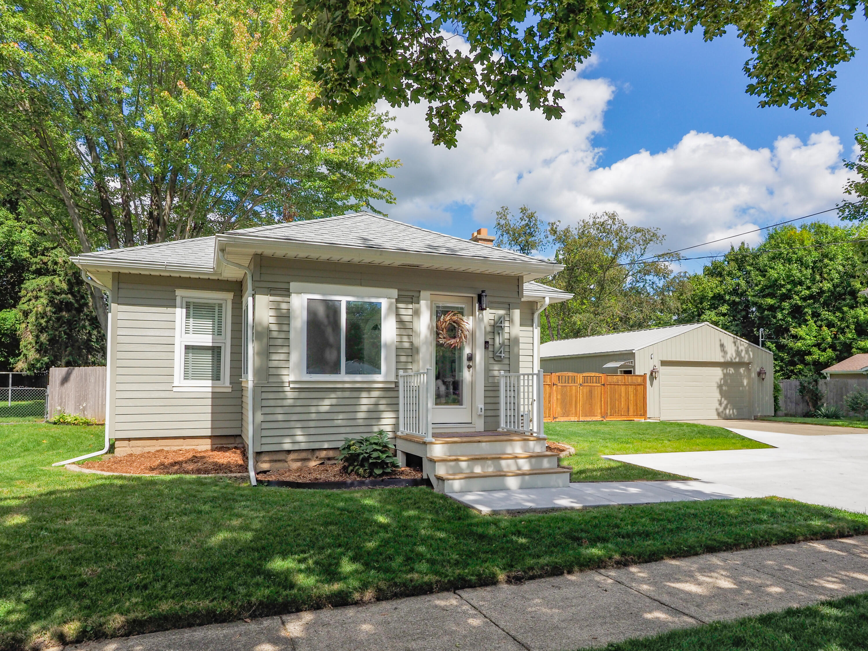 414 W Franklin Street