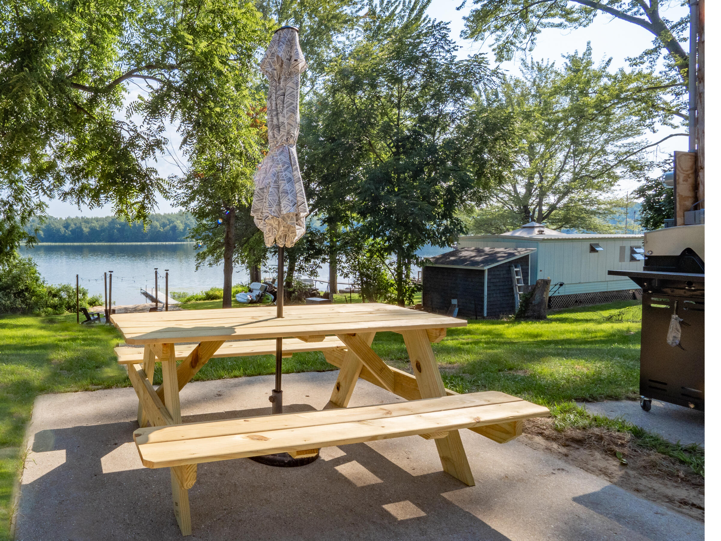 3675 Richardson Drive