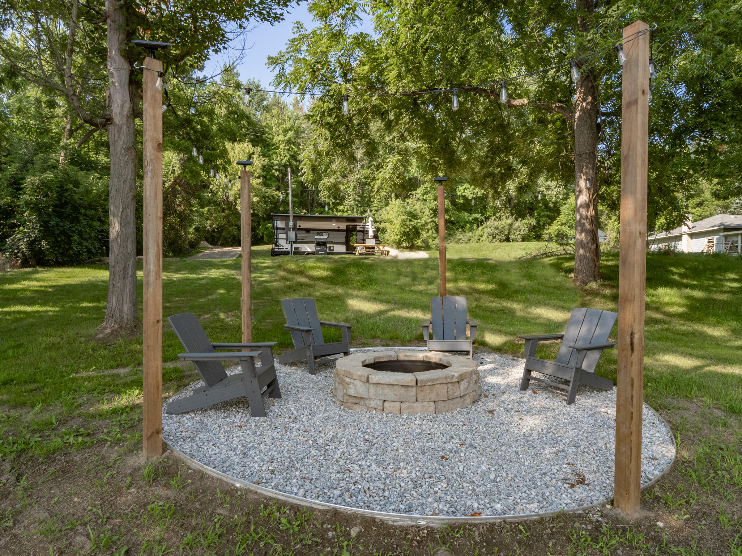 3675 Richardson Drive