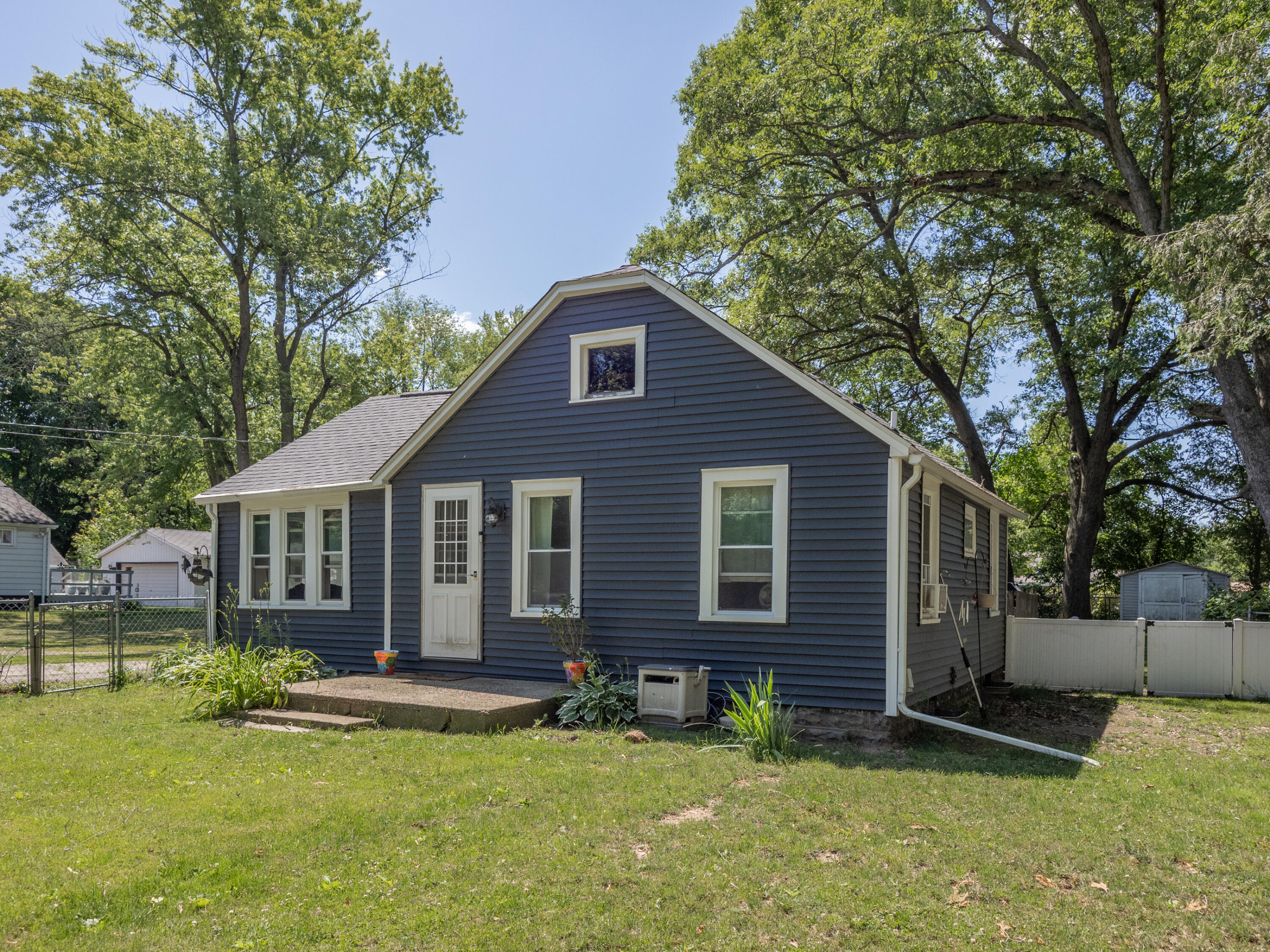 361 W Morrell Street