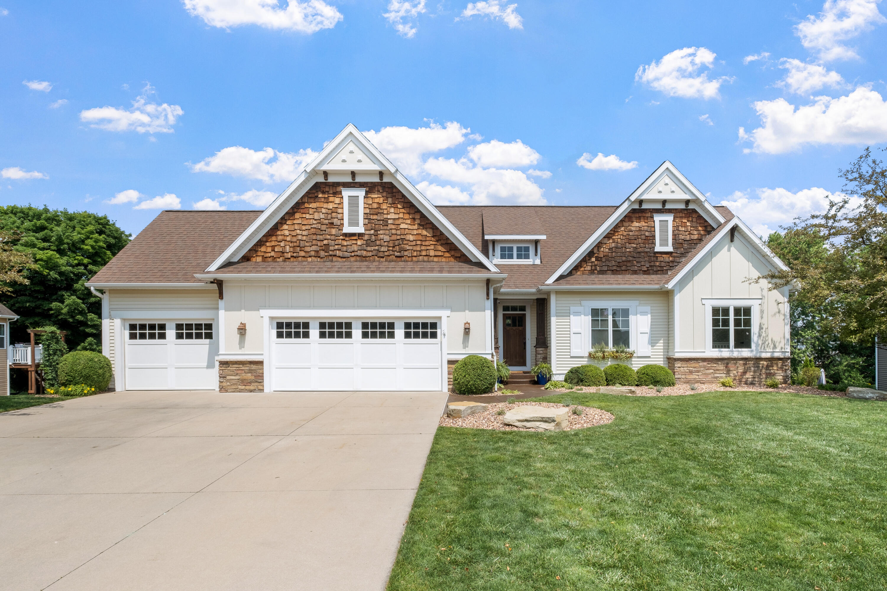 7141 Nantucket Drive SW