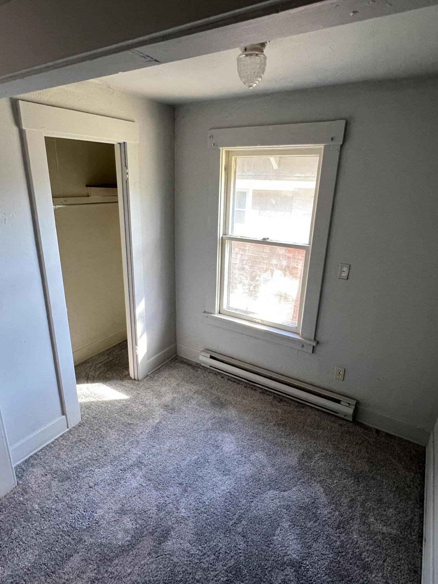 916 Lee Barton Court