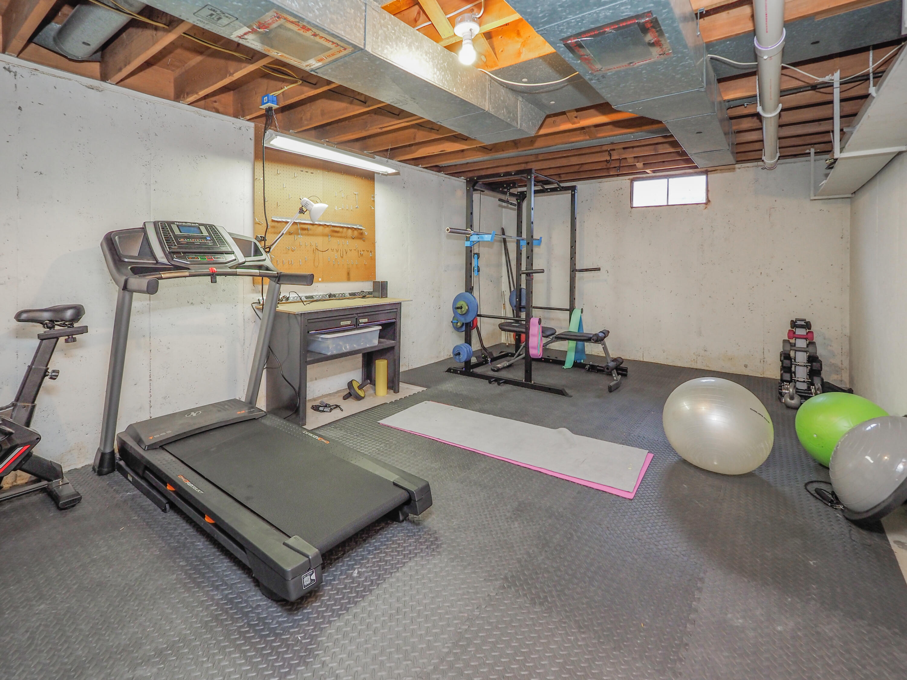 2409 Ridgefield Road