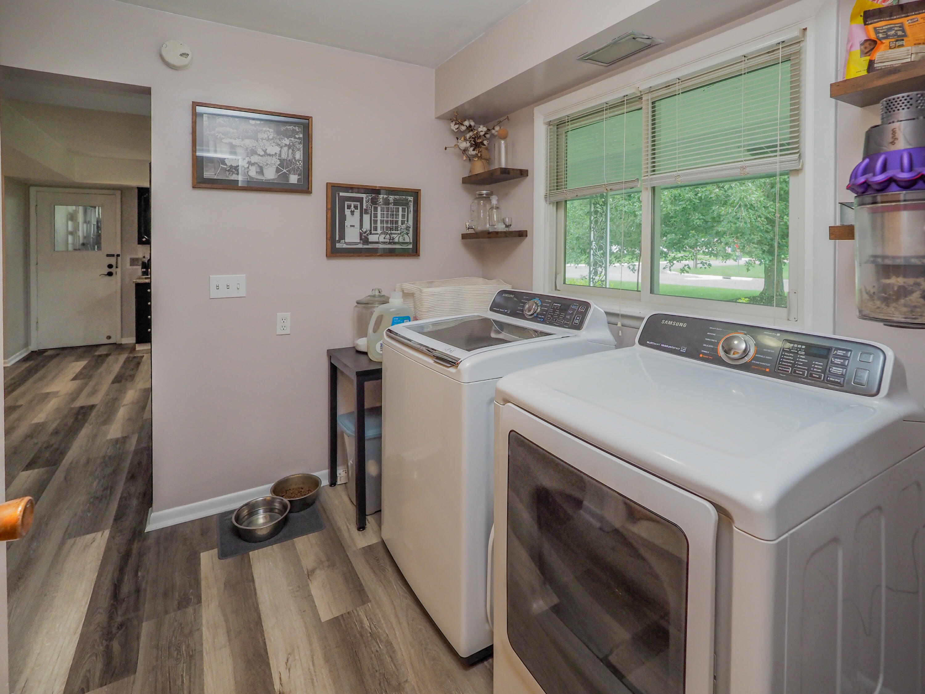 2409 Ridgefield Road