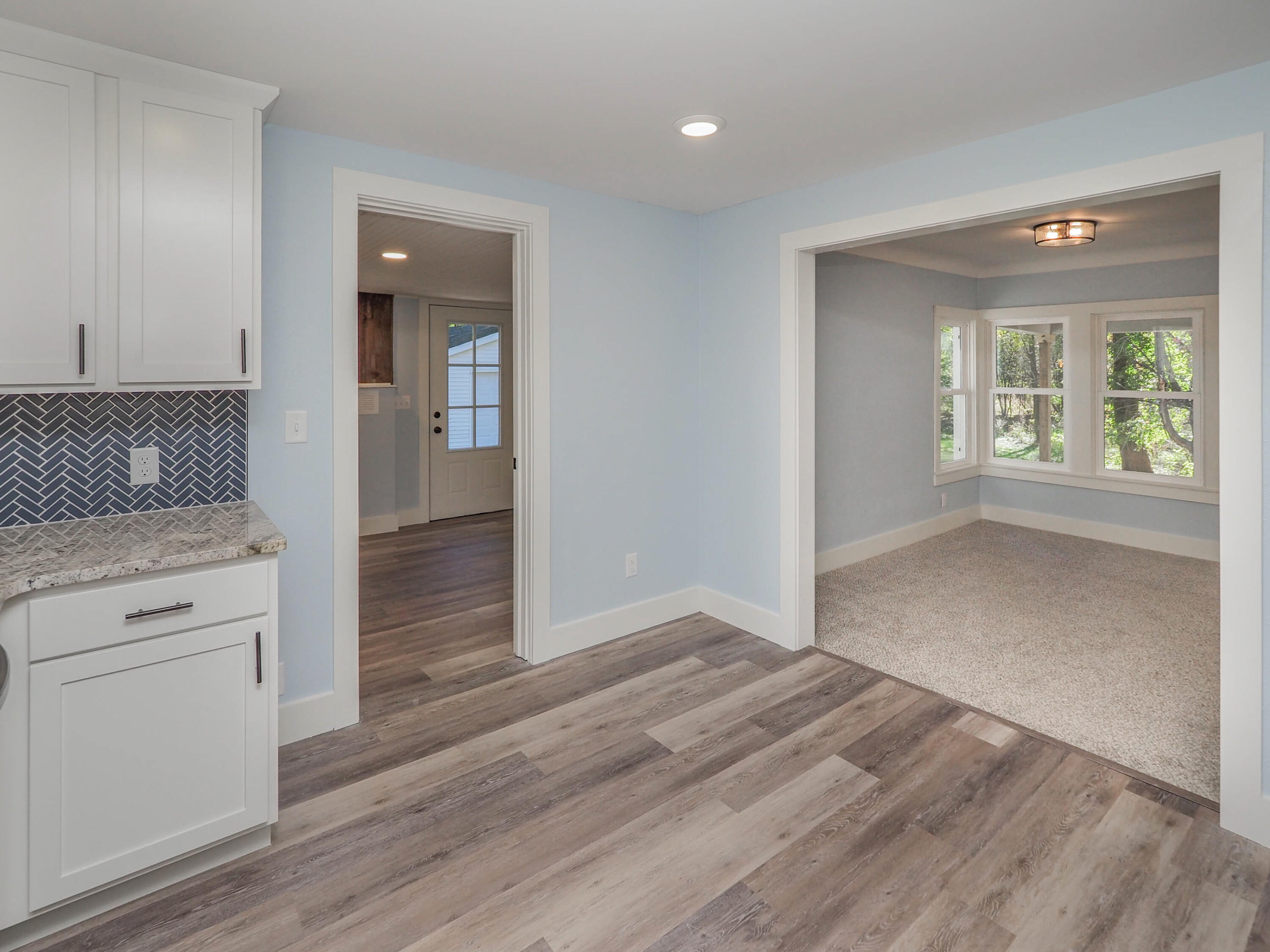 8750 N Riverview Drive