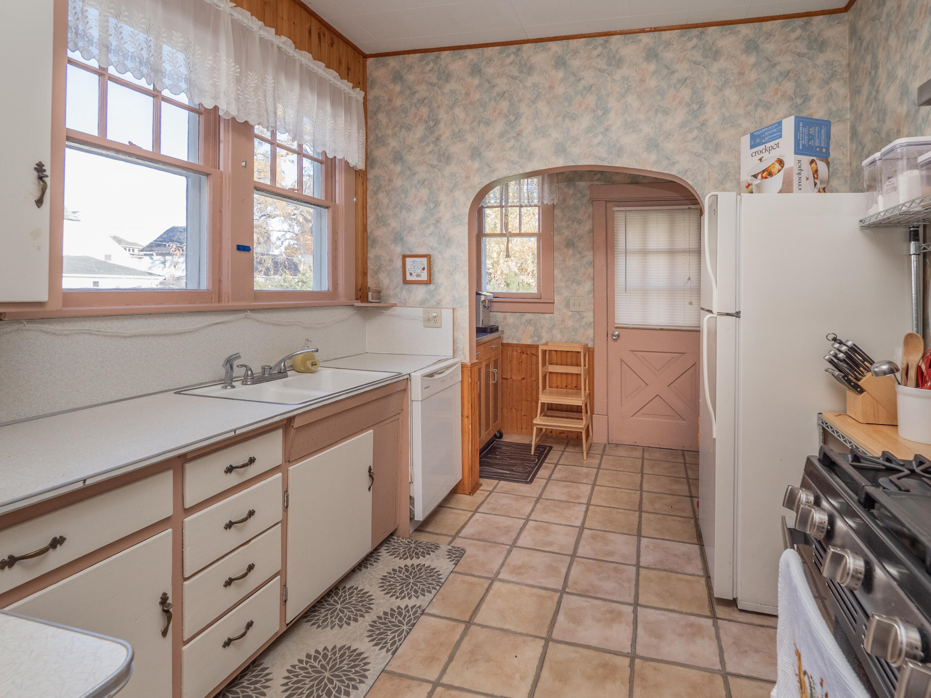 311 E Orleans Street