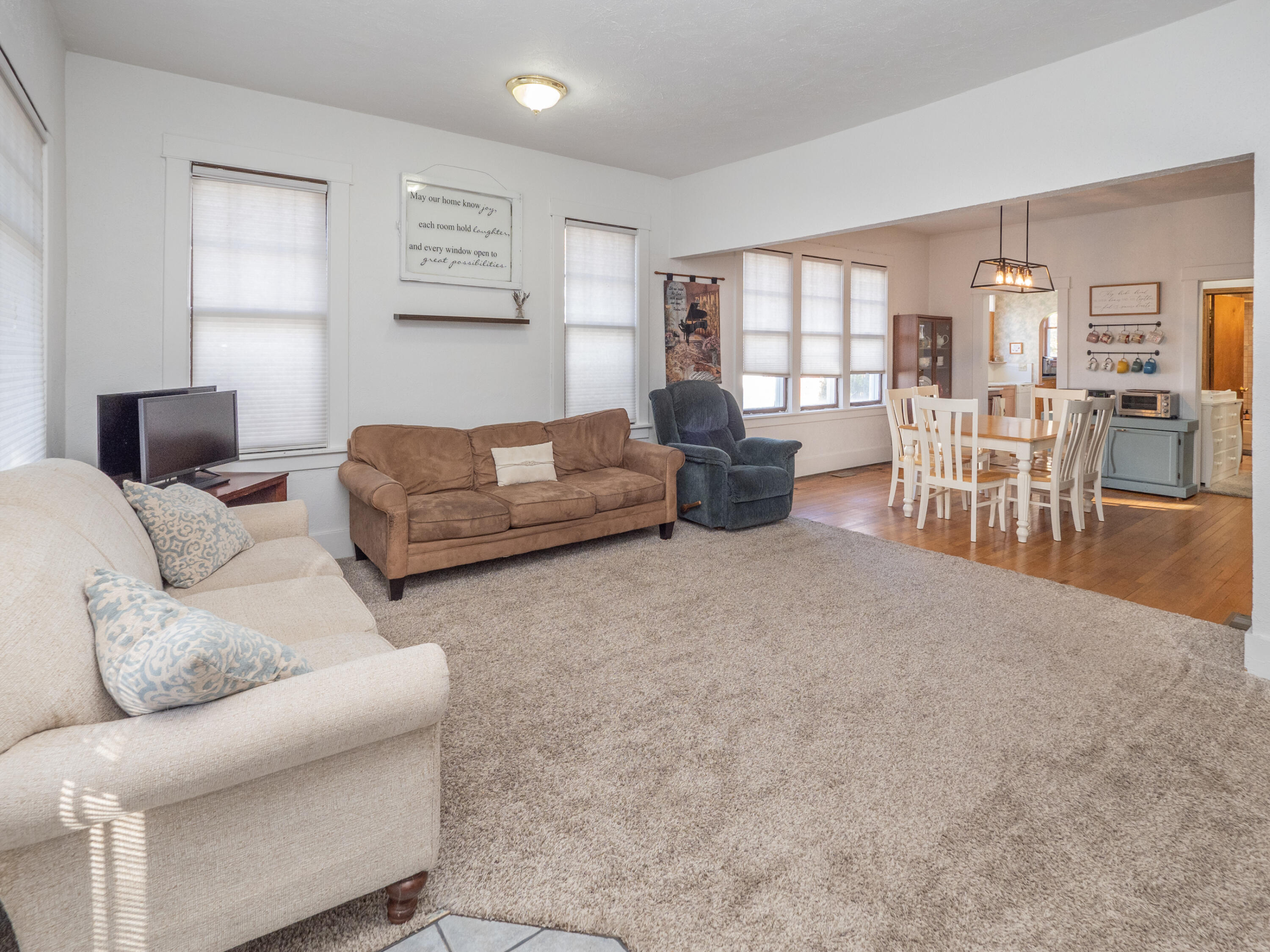 311 E Orleans Street