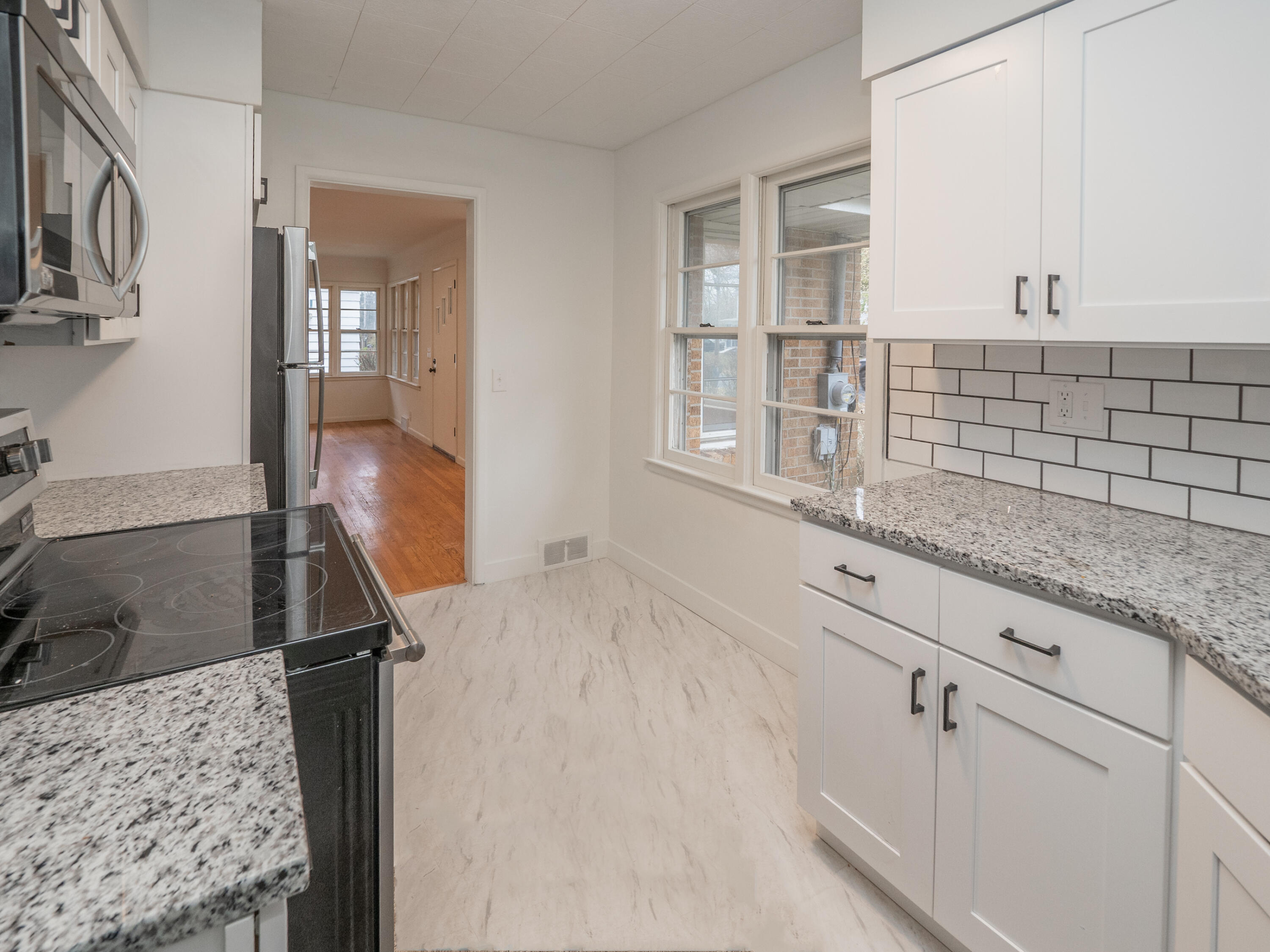 1707 Sunnyside Drive