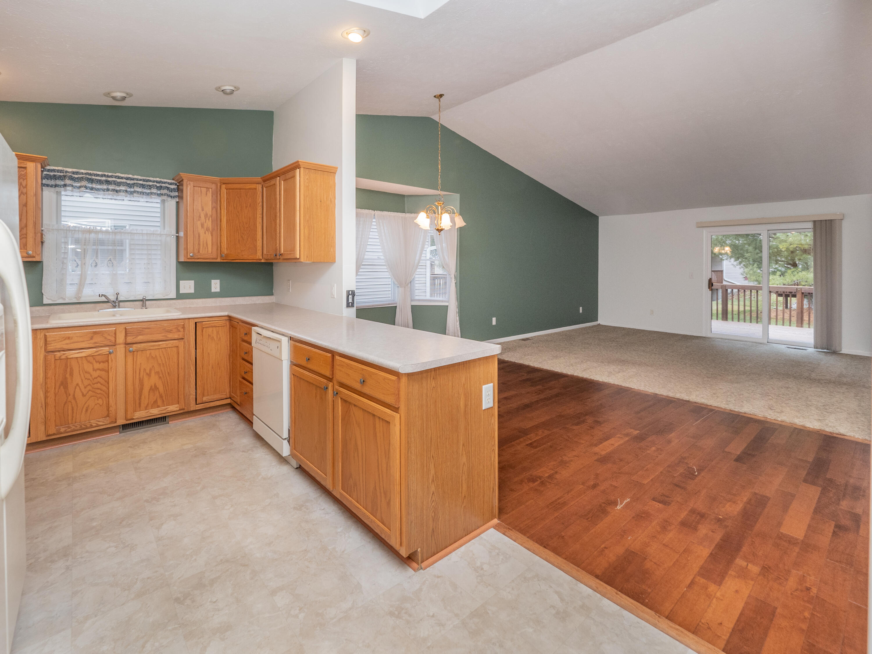 734 Bayberry Lane, 48