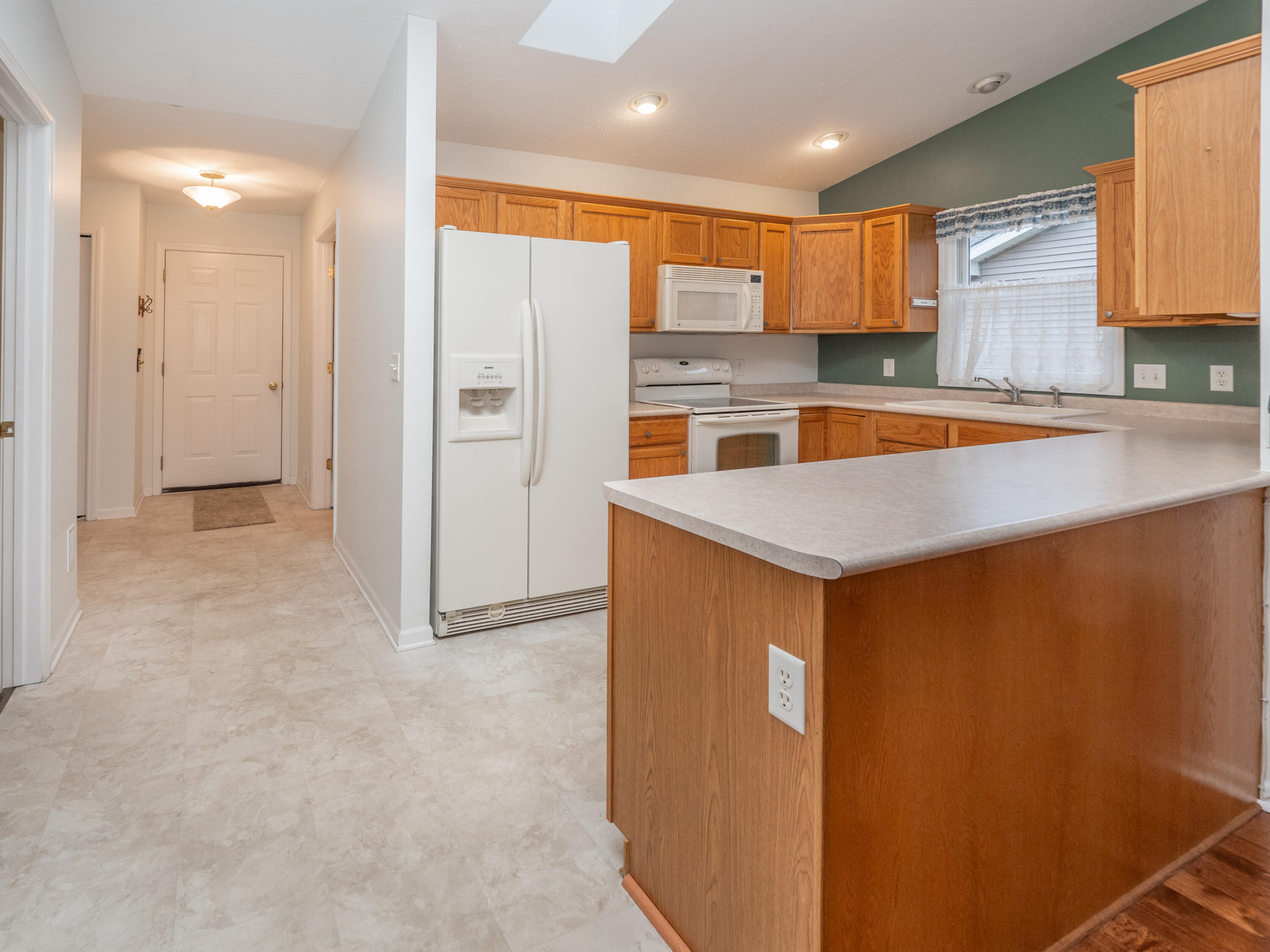 734 Bayberry Lane, 48