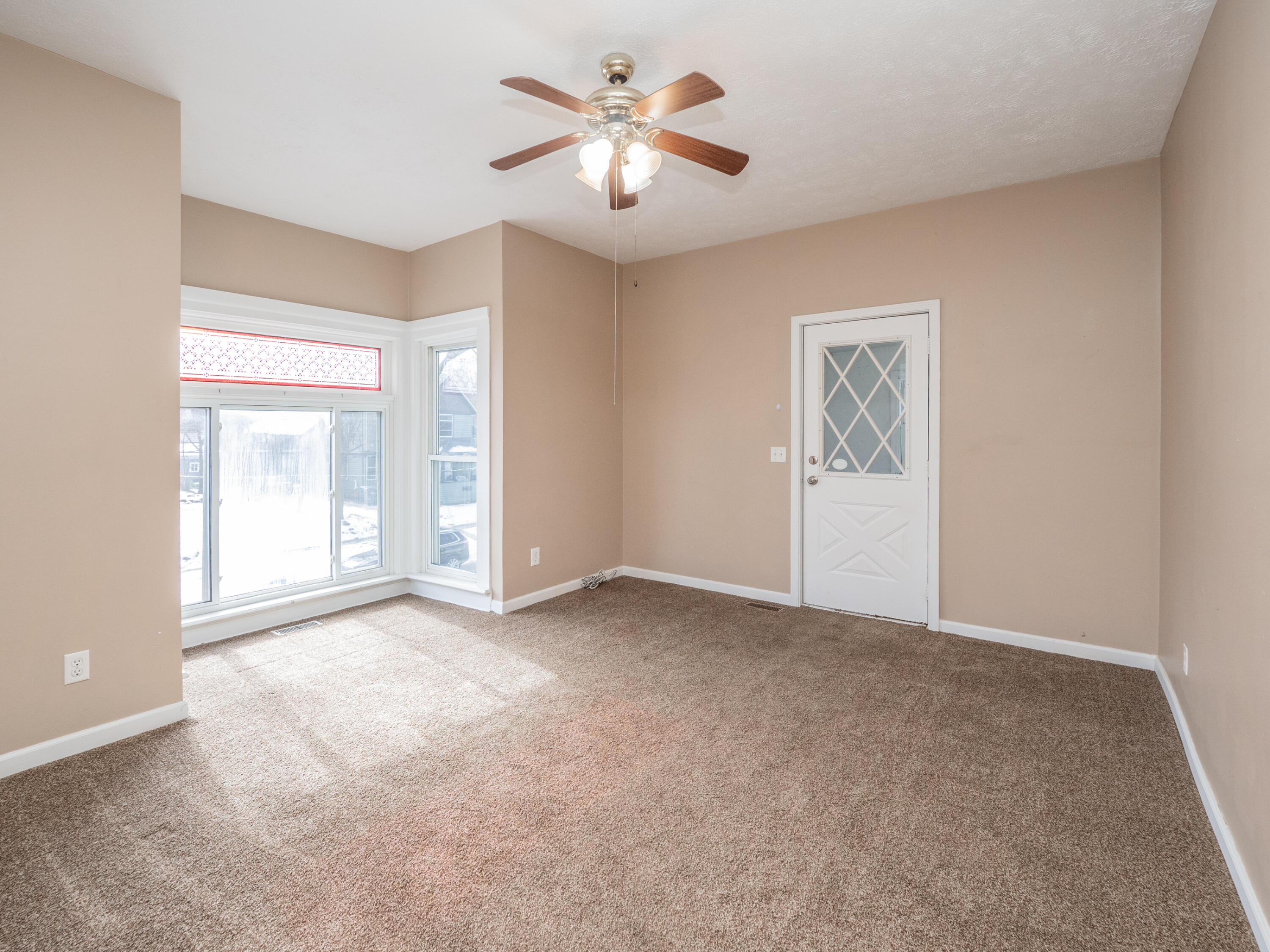 738-740 McCourtie Street