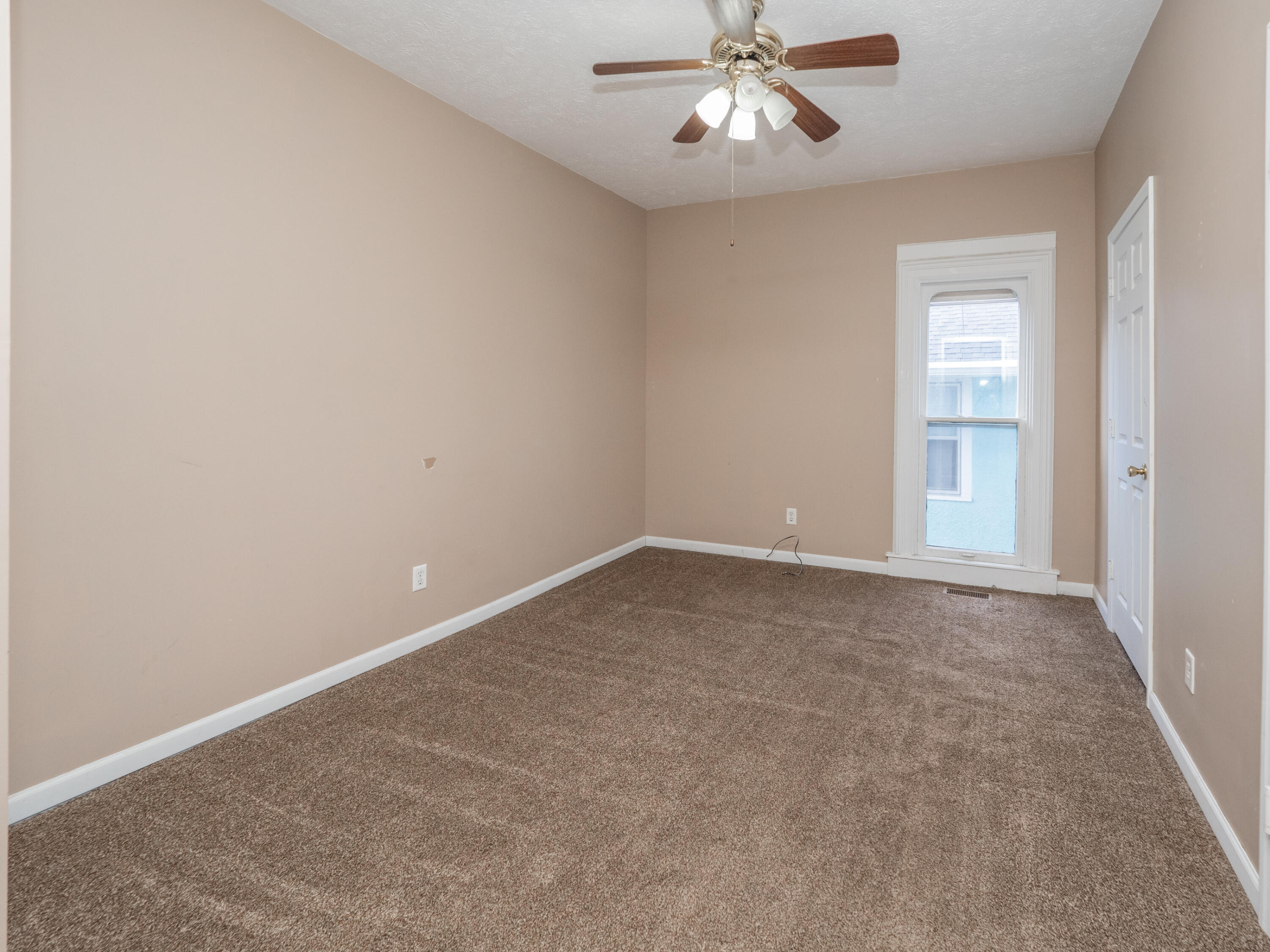 738-740 McCourtie Street