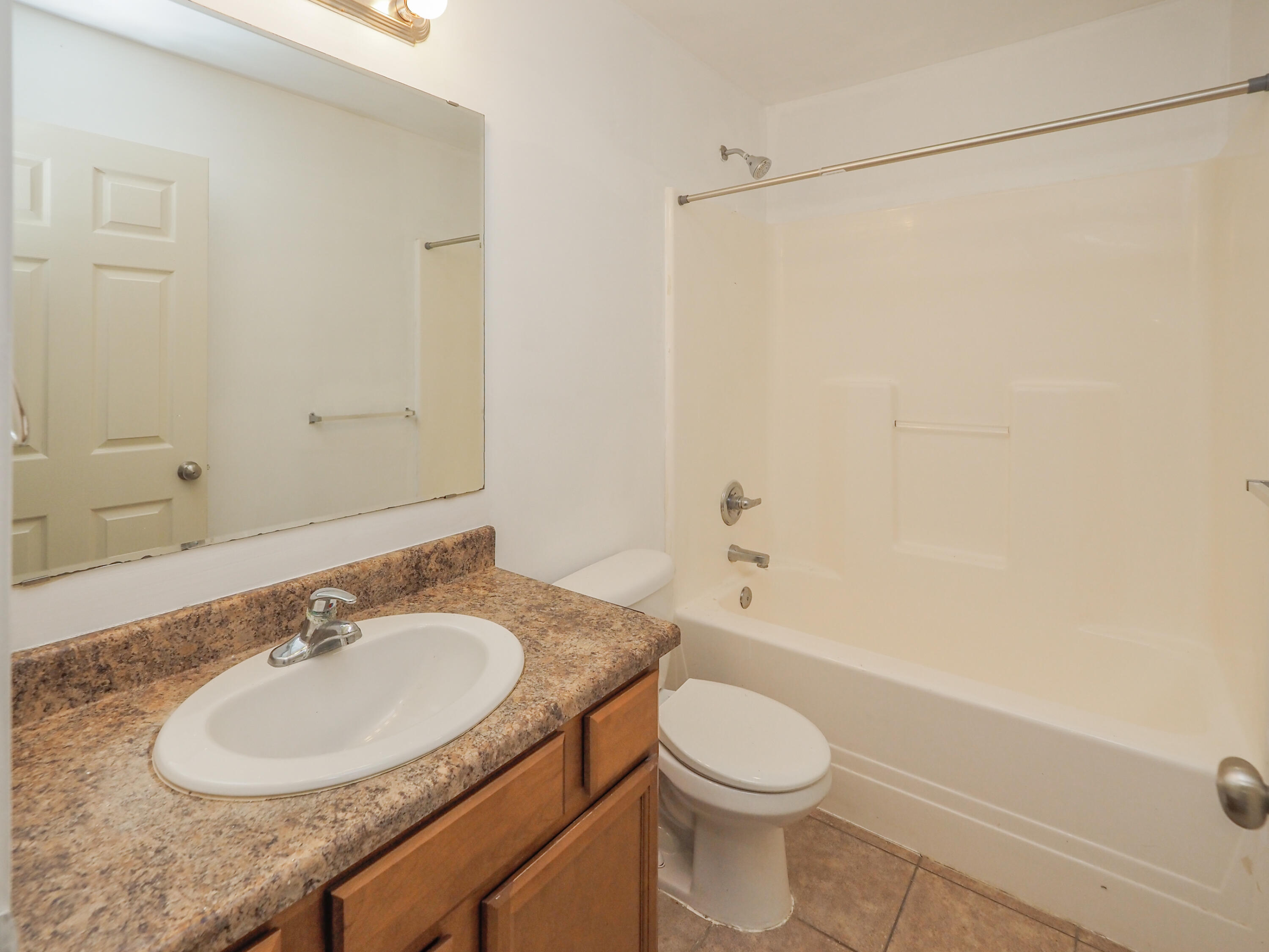 1402-1410 Sutherland Avenue