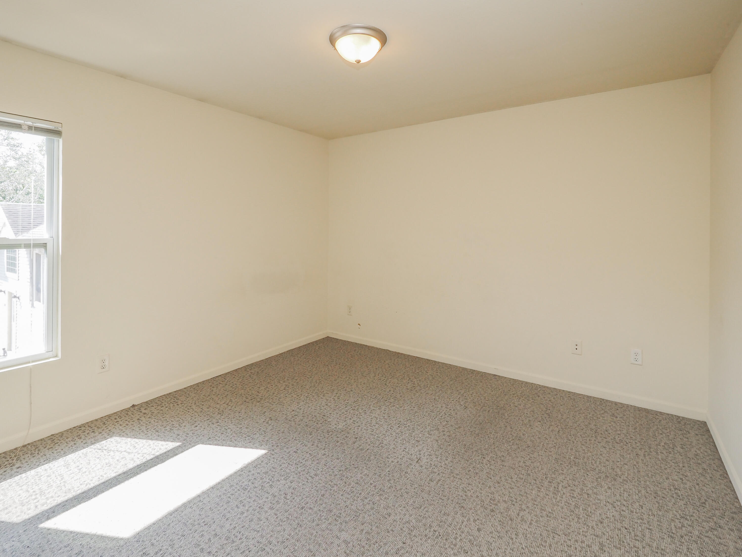 1402-1410 Sutherland Avenue