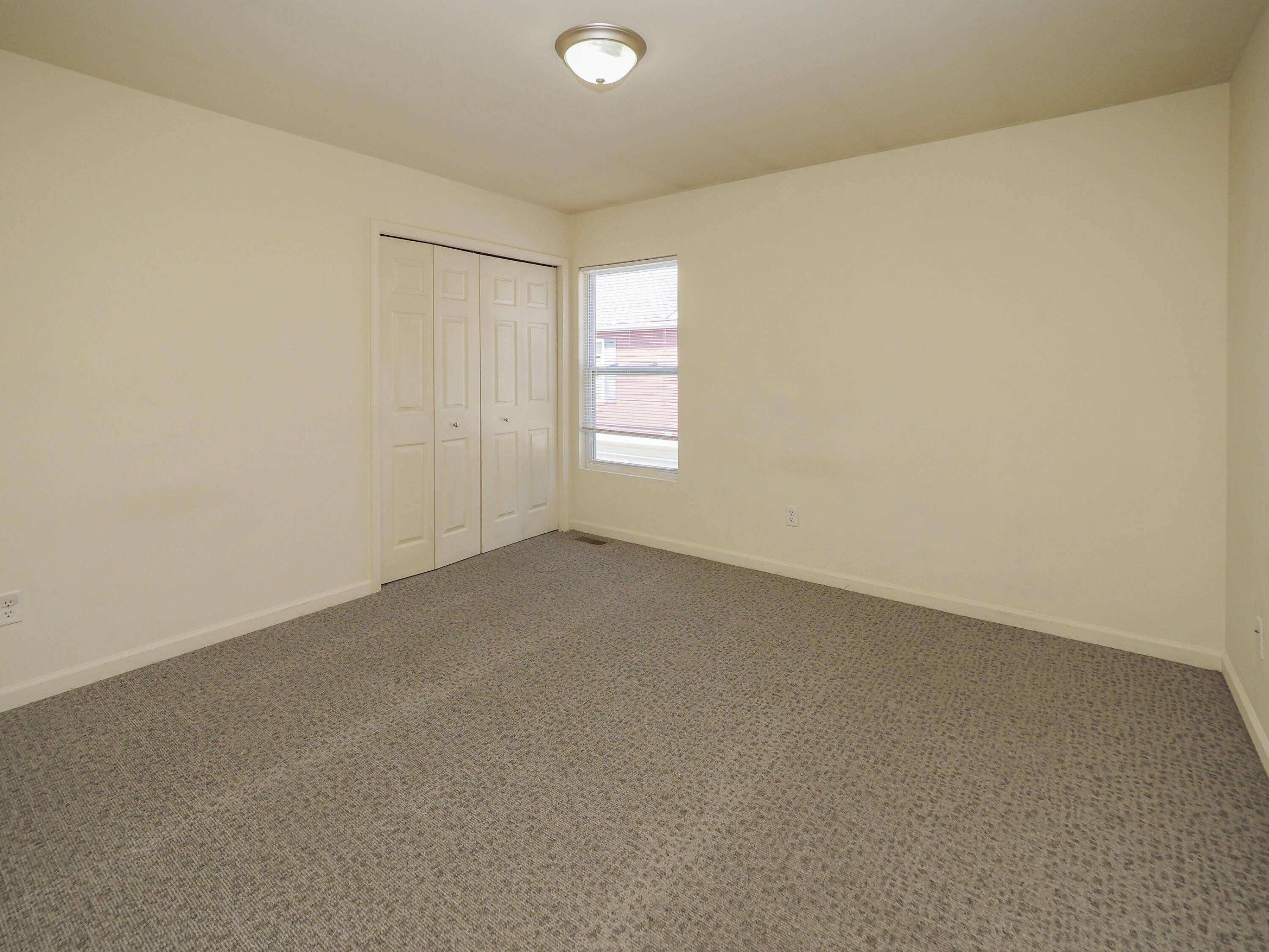 1402-1410 Sutherland Avenue