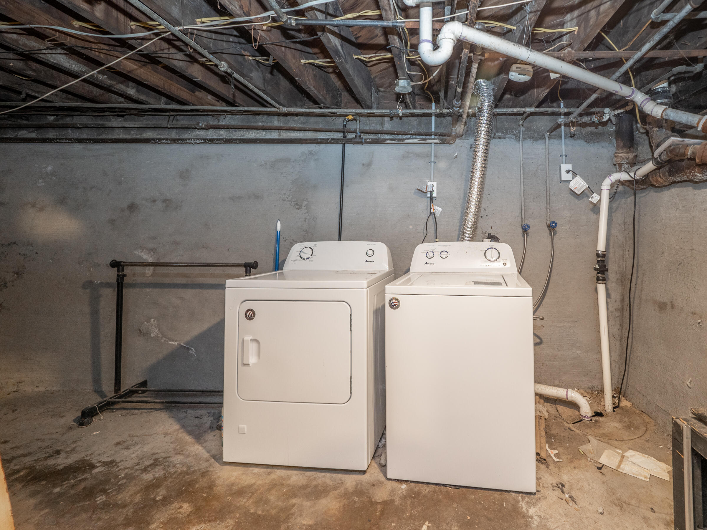 613-615 Davis Street