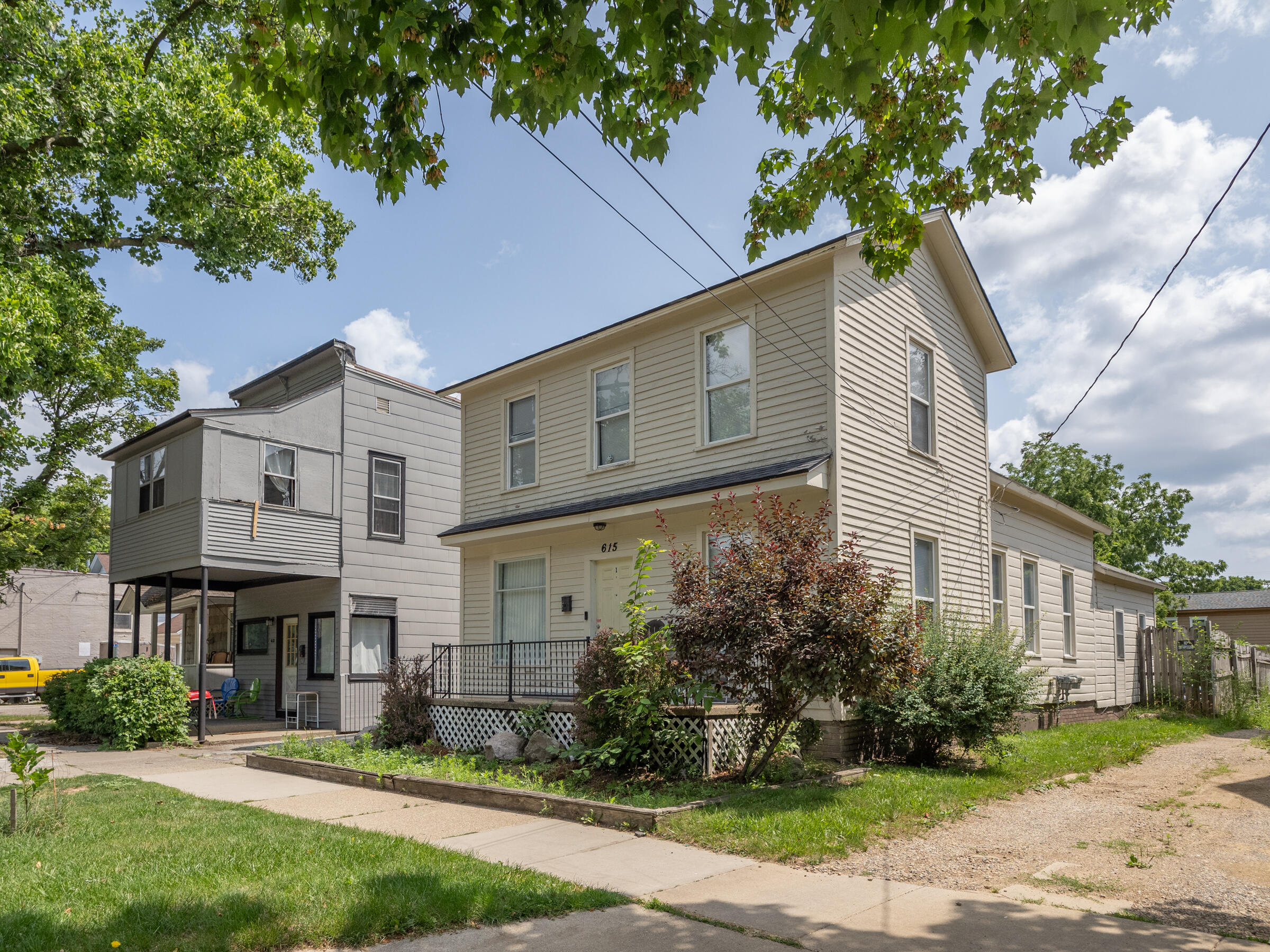 613-615 Davis Street