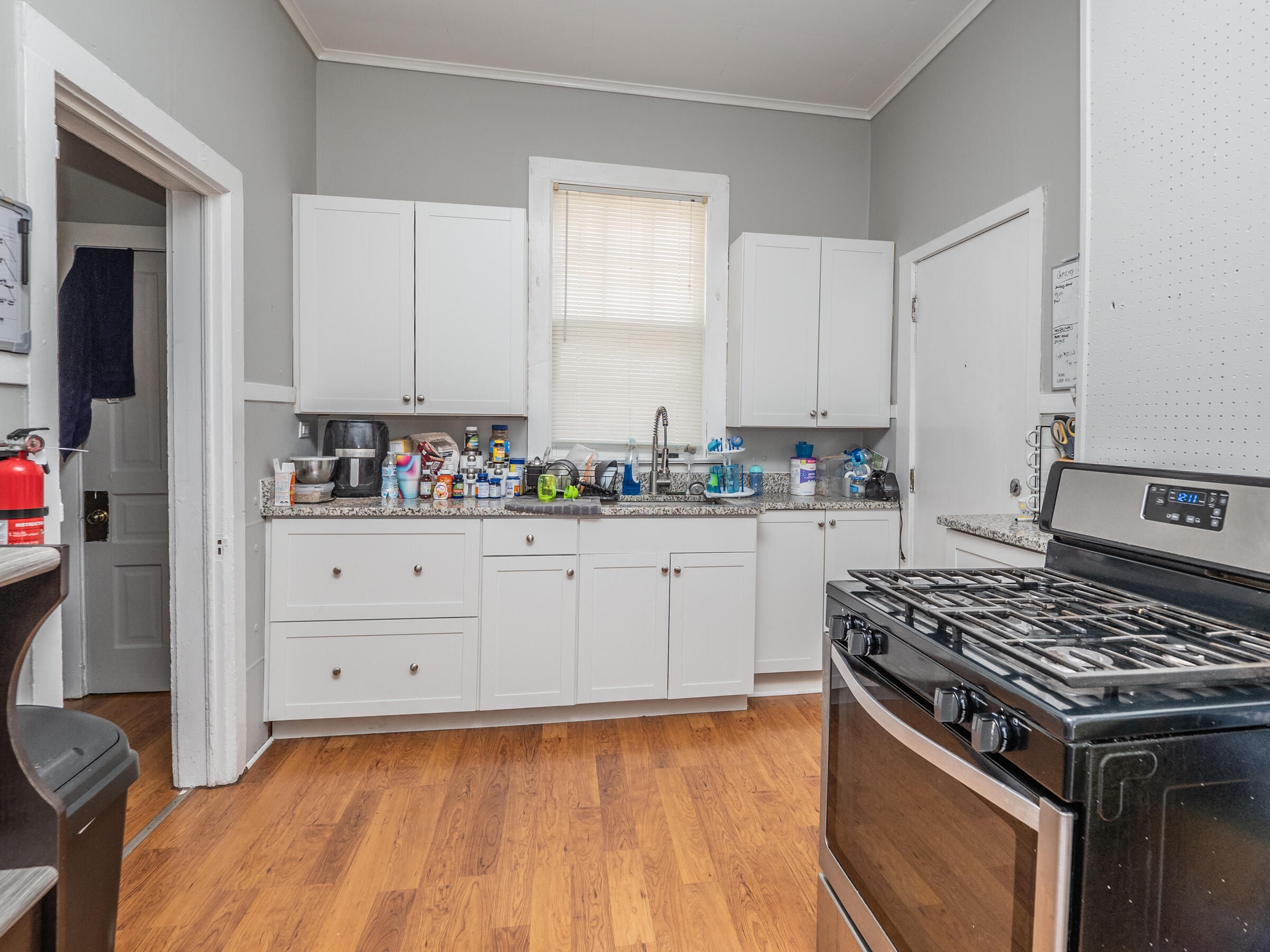 613-615 Davis Street