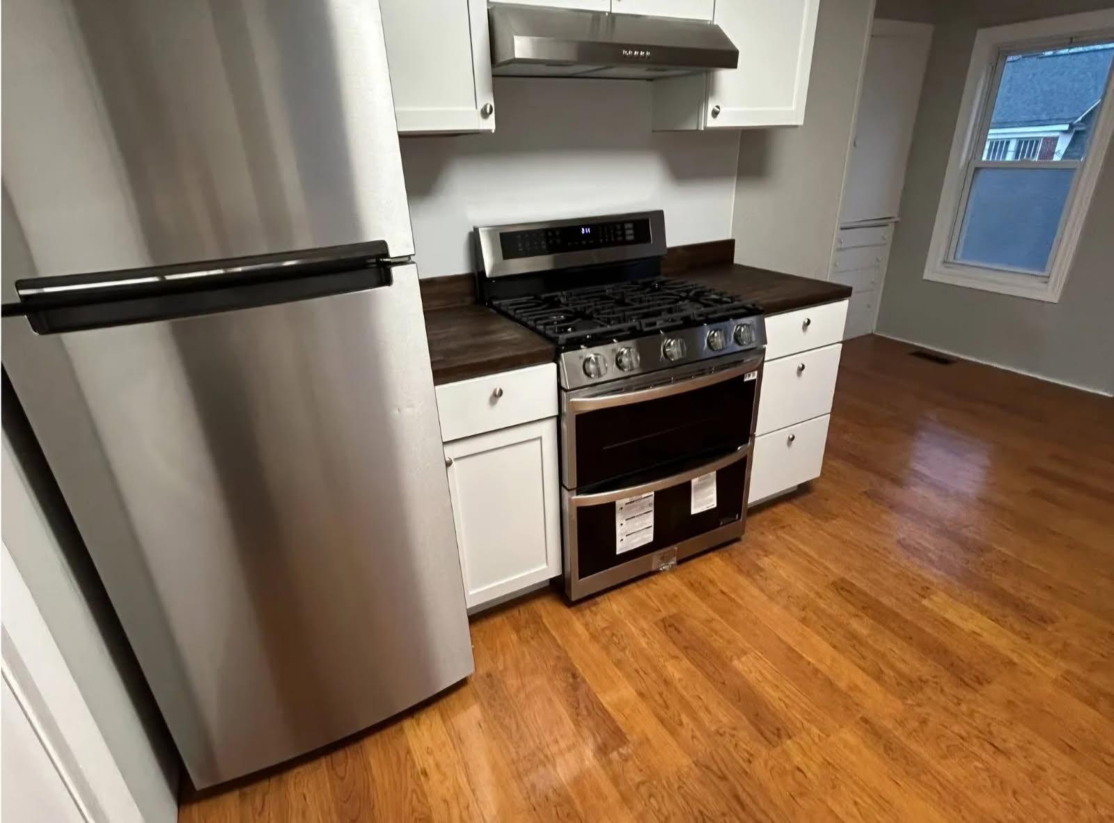 613-615 Davis Street