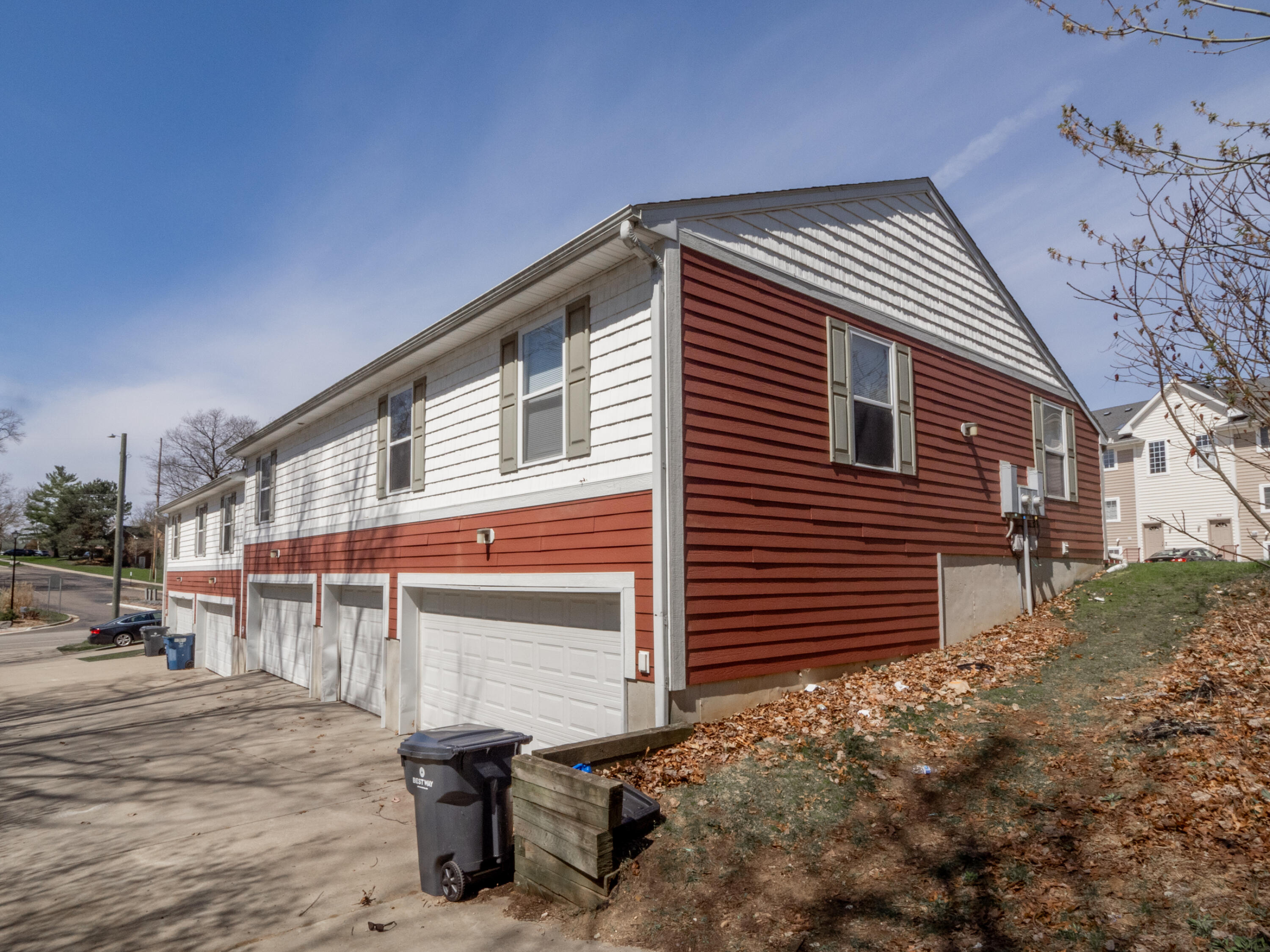 1327-1329 Fraternity Village Drive