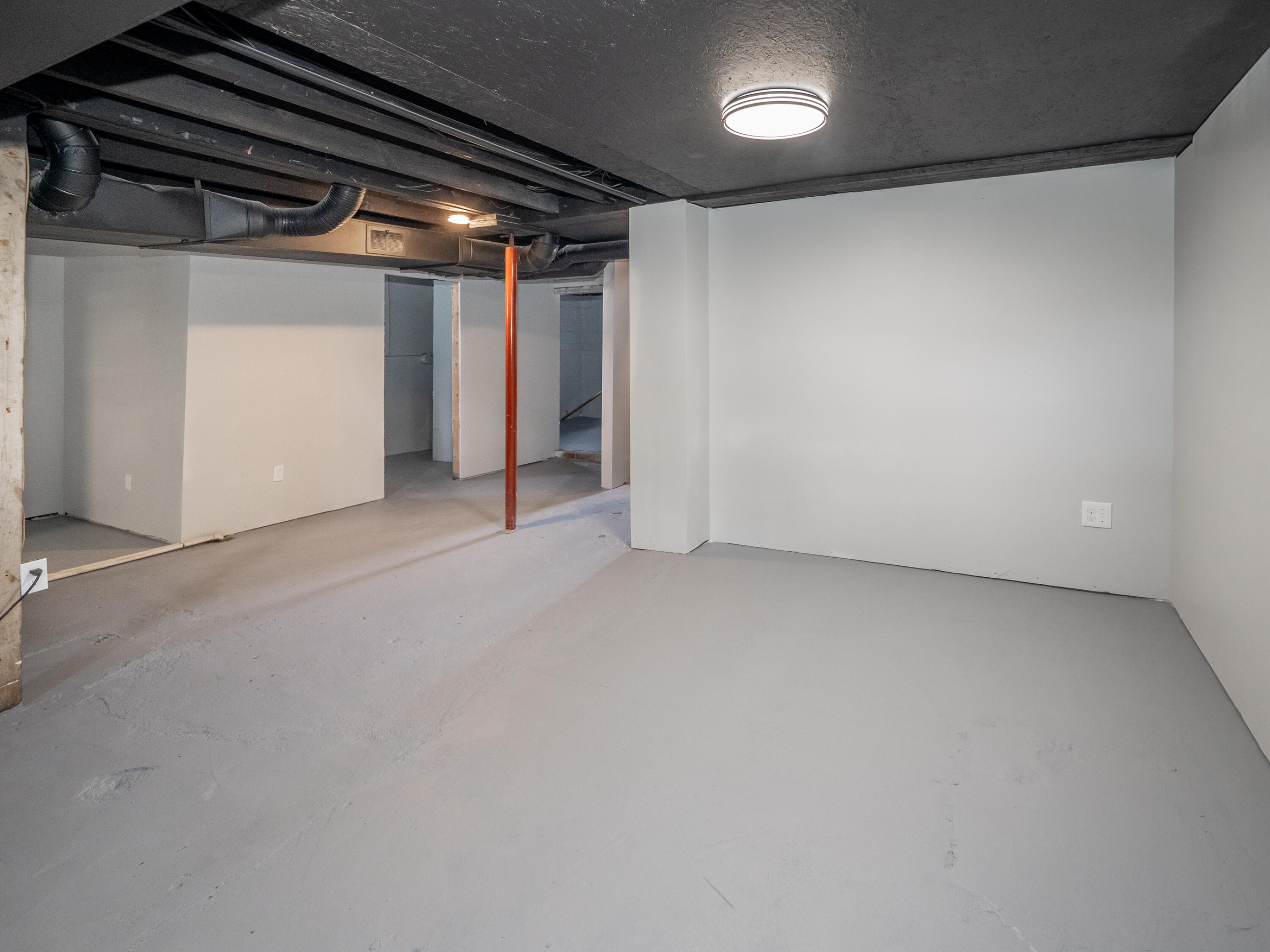 923 E Allegan Street